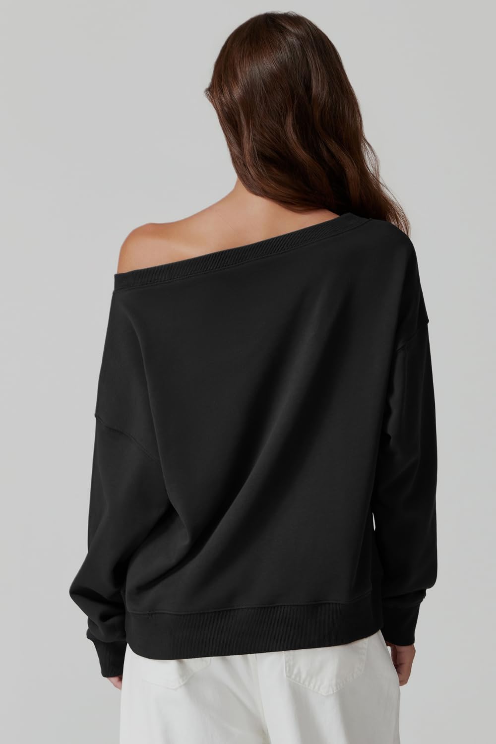 QINSEN Women's Oversized Sweatshirt - Long Sleeve Off Shoulder Pullover Hoodie | Cozy Casual Loungewear for Fall | Perfect for Home, Dates and Streetwear Fashion