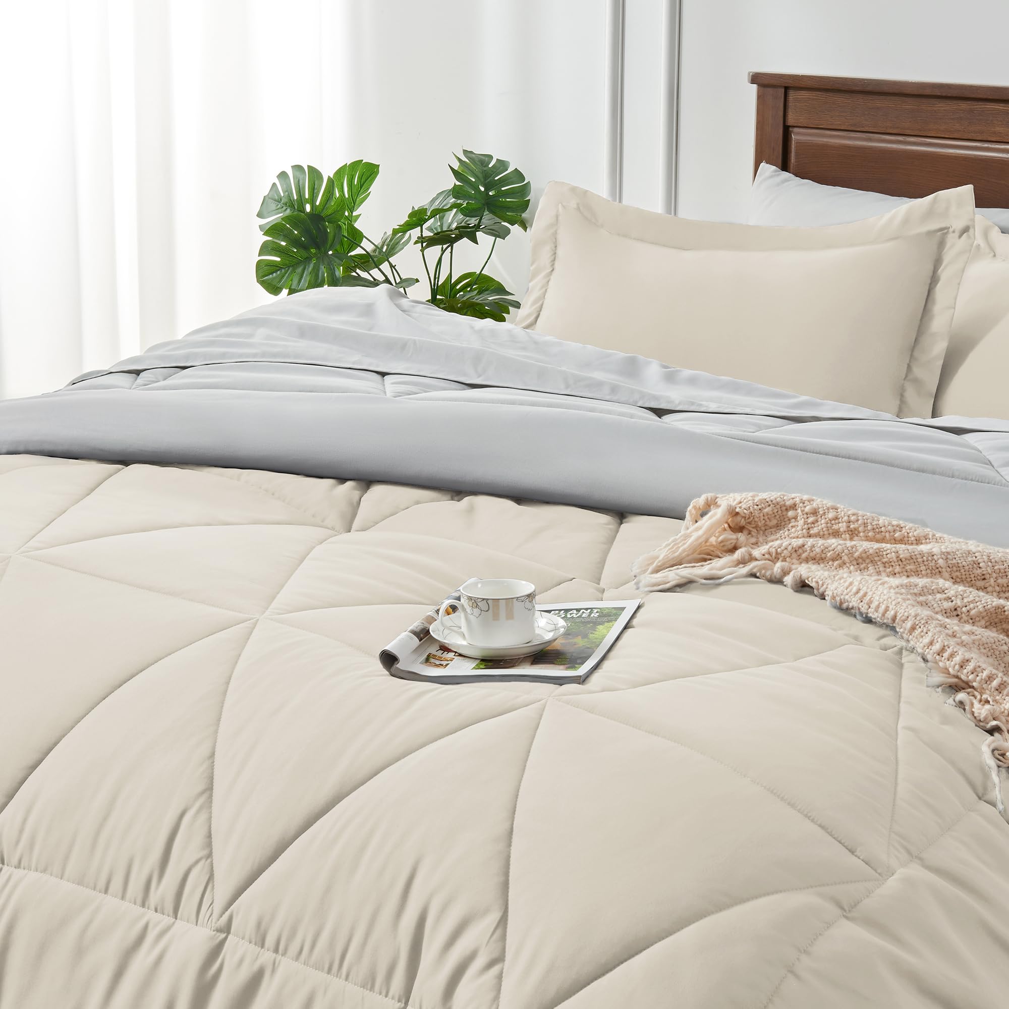 BEDELITE Twin Comforter Set 5-Piece Bed in a Bag - Ultra Soft Reversible Microfiber Bedding Set in Beige | Includes Comforter, Sheets, Pillowcases & Shams | All-Season Luxury Bedding for Kids, Teens & Adults | Perfect for Dorm Rooms, Guest Beds & Cozy Home Decor