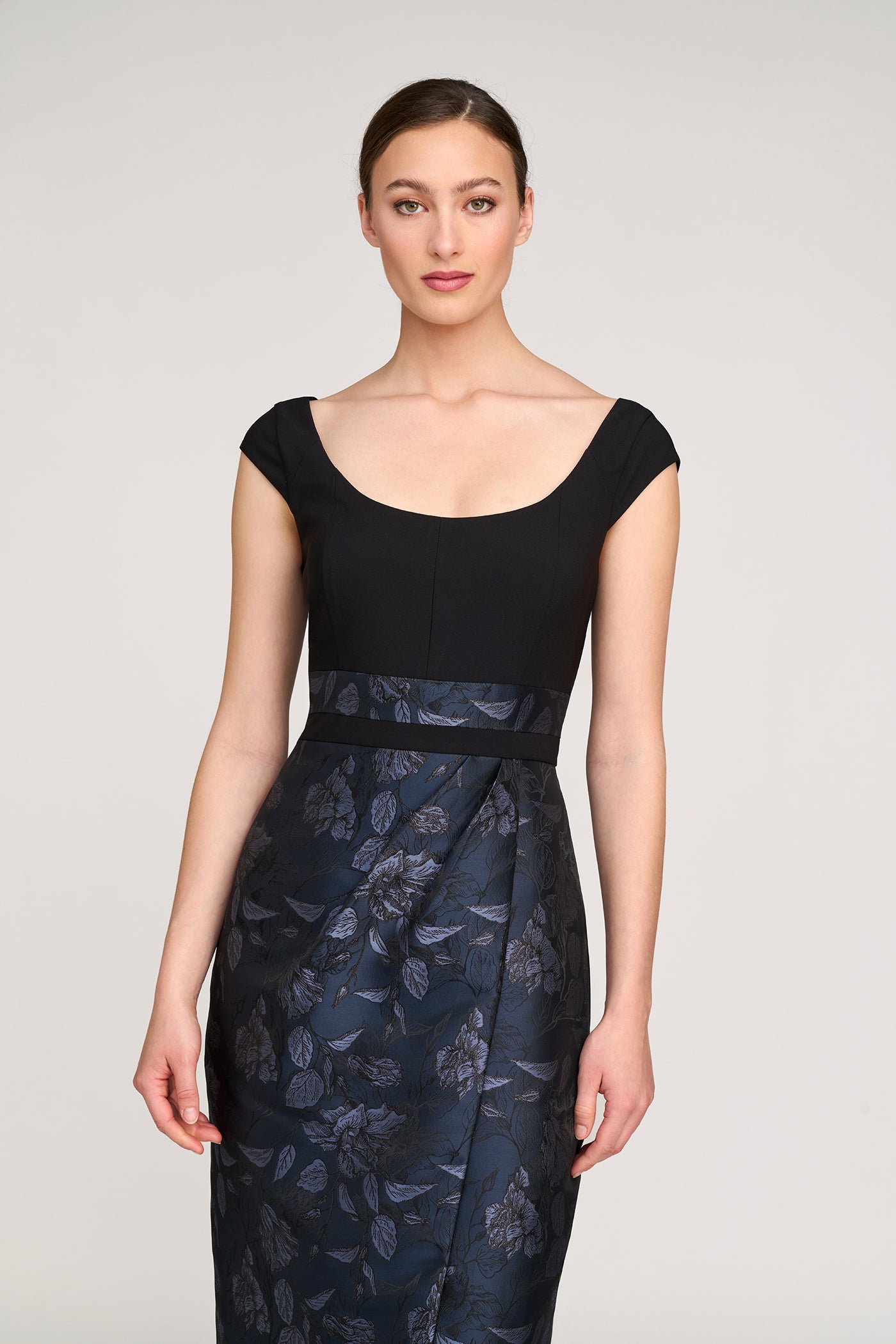 Isaline Gown In Dark Midnight - Elegant Women's Evening Dress for Parties, Weddings & Special Occasions