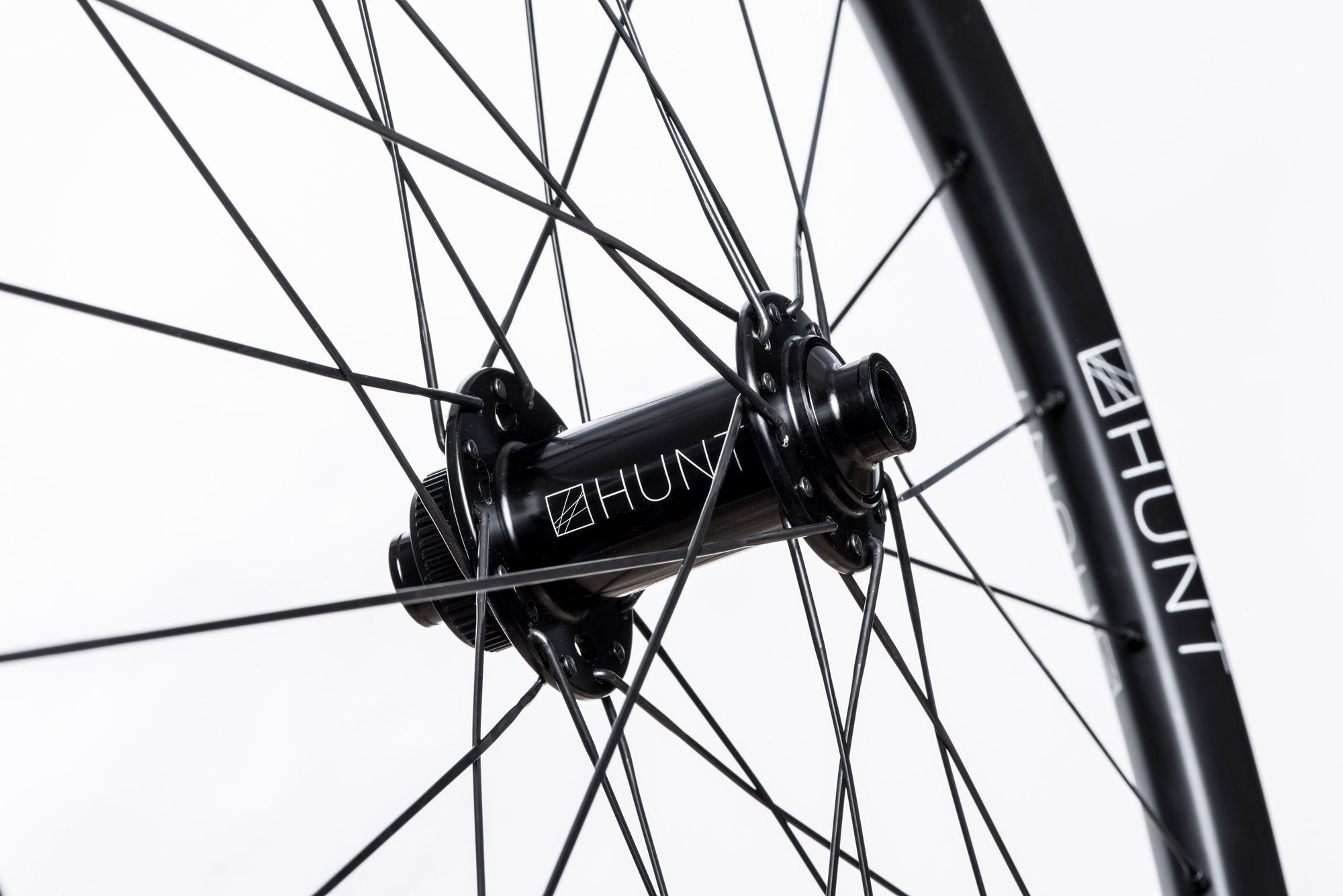 HUNT 650B Adventure Carbon Disc Single Wheel - Lightweight Carbon Mountain Bike Wheel for Off-Road Cycling & Trail Adventures