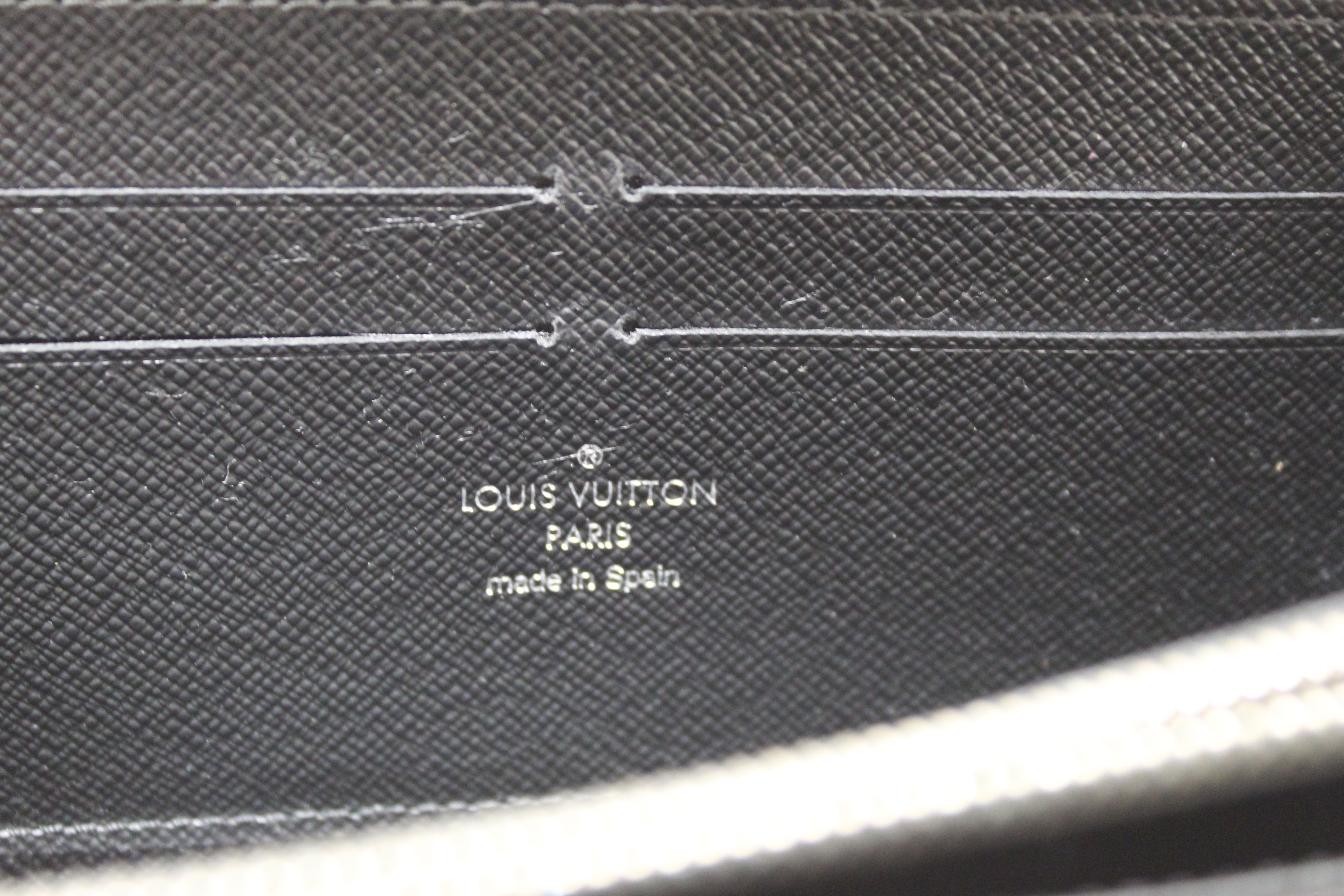 Authentic Louis Vuitton Black Epi Leather Zippy Wallet for Women - Luxury Designer Credit Card Holder & Cash Organizer - Perfect for Everyday Use, Travel, and Gifts