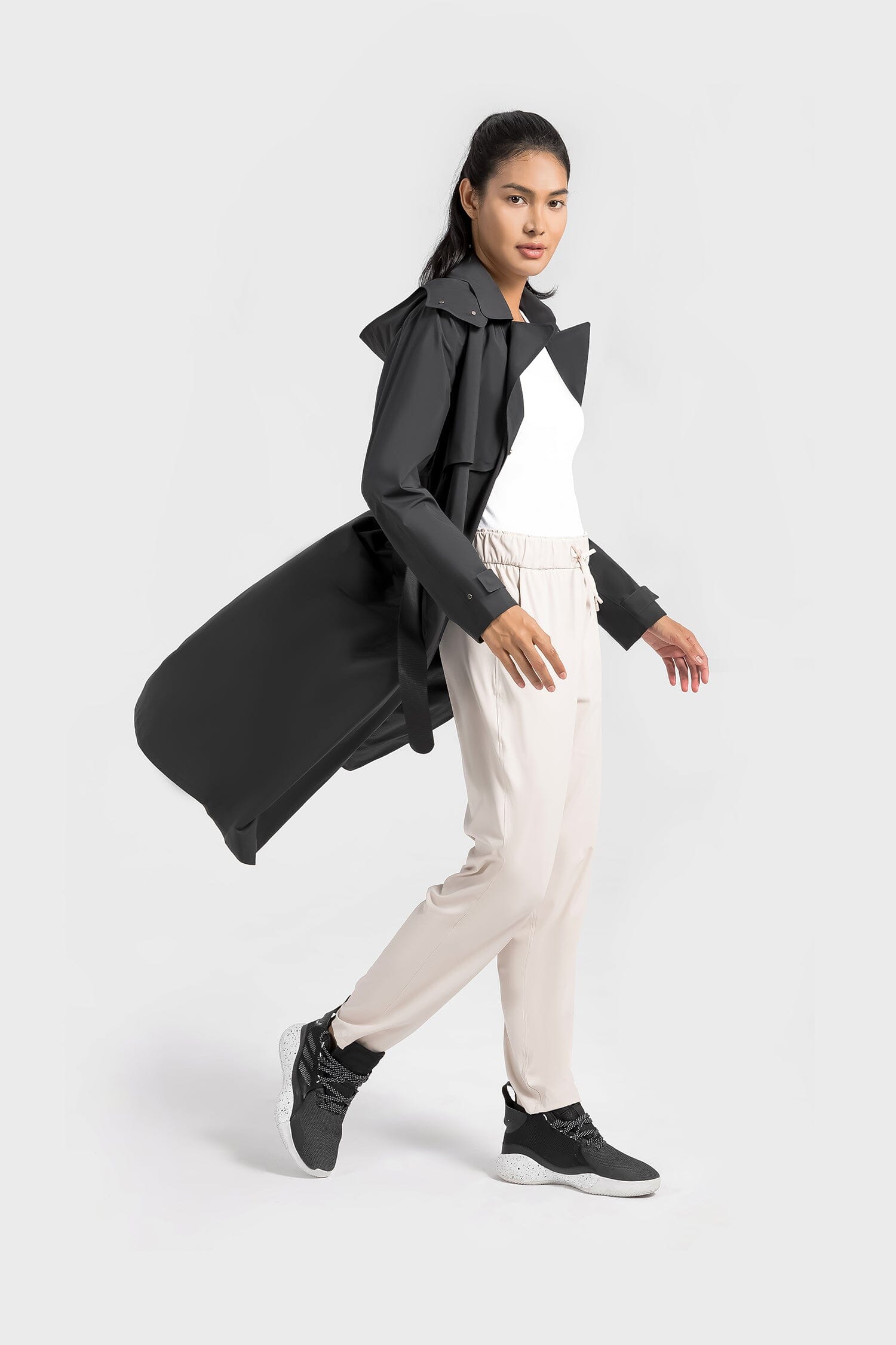 Waterproof Windbreaker Jacket for Men & Women - Lightweight Long Raincoat with Hood for Outdoor Hiking, Running, Travel | DAW014