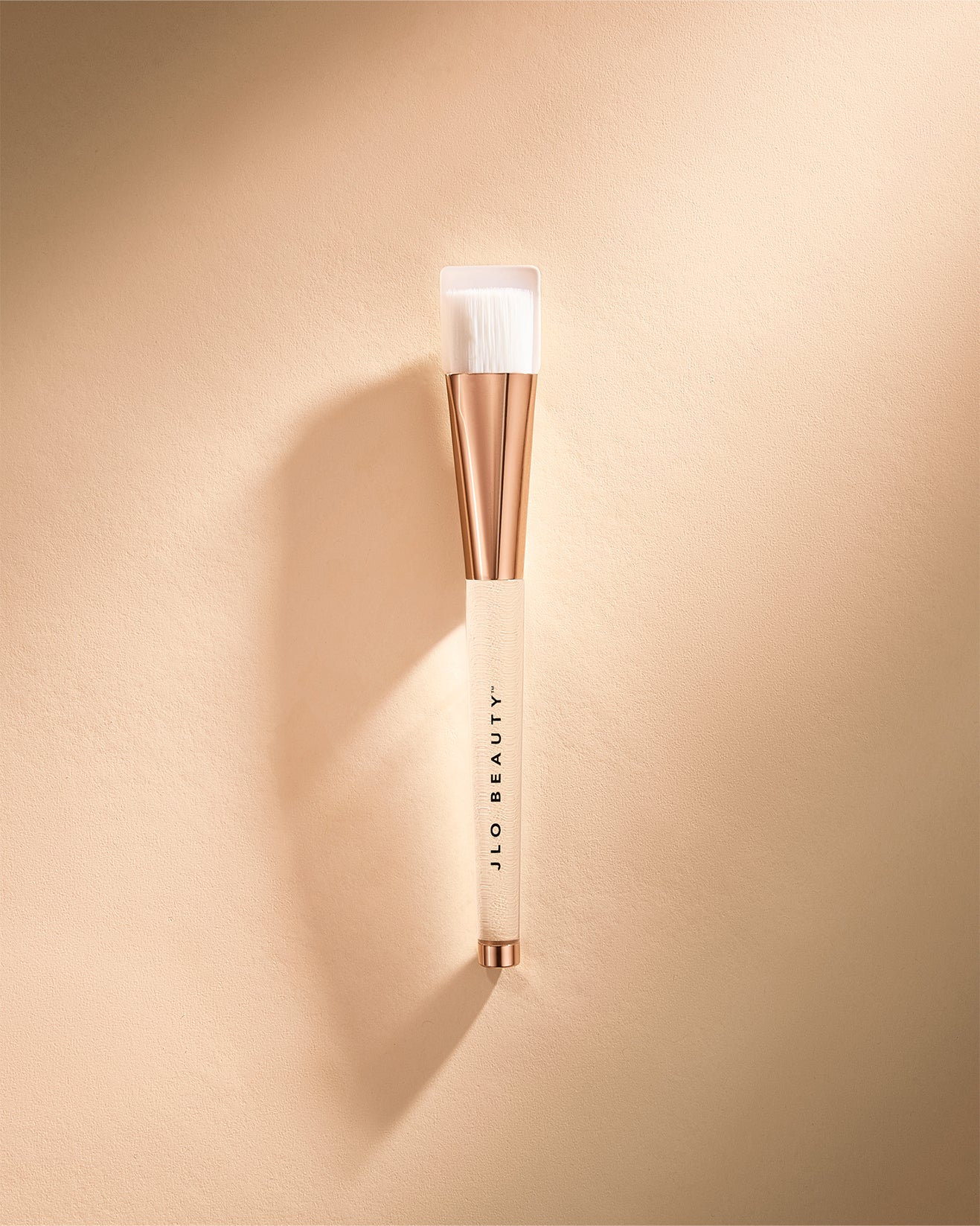 THAT FRESH TAKE® Eye Cream Brush - Soft Bristle Makeup Applicator for Dark Circle Treatment & Anti-Aging Skincare - Perfect for Night Routine & Travel Beauty Essentials
