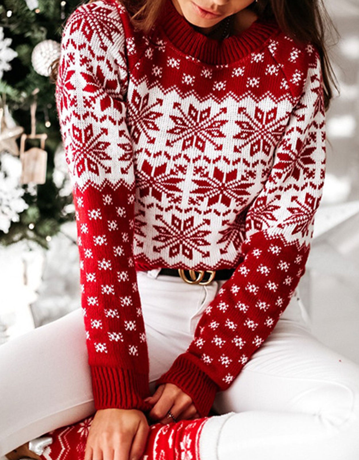 Snowflake Knit Sweater Women's Round Neck Winter Pullover - Cozy Christmas Holiday & Casual Outfit for Cold Weather
