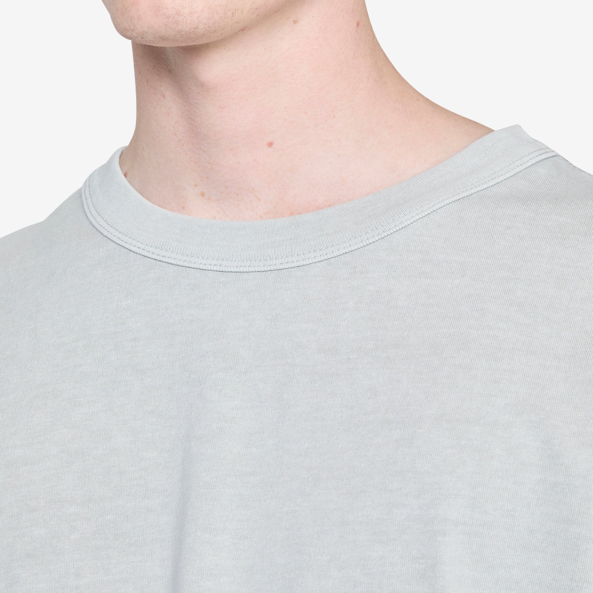Blind T-Shirt for Men & Women - Soft Grey Cotton Tee - Perfect for Casual Wear, Street Style & Everyday Outfits