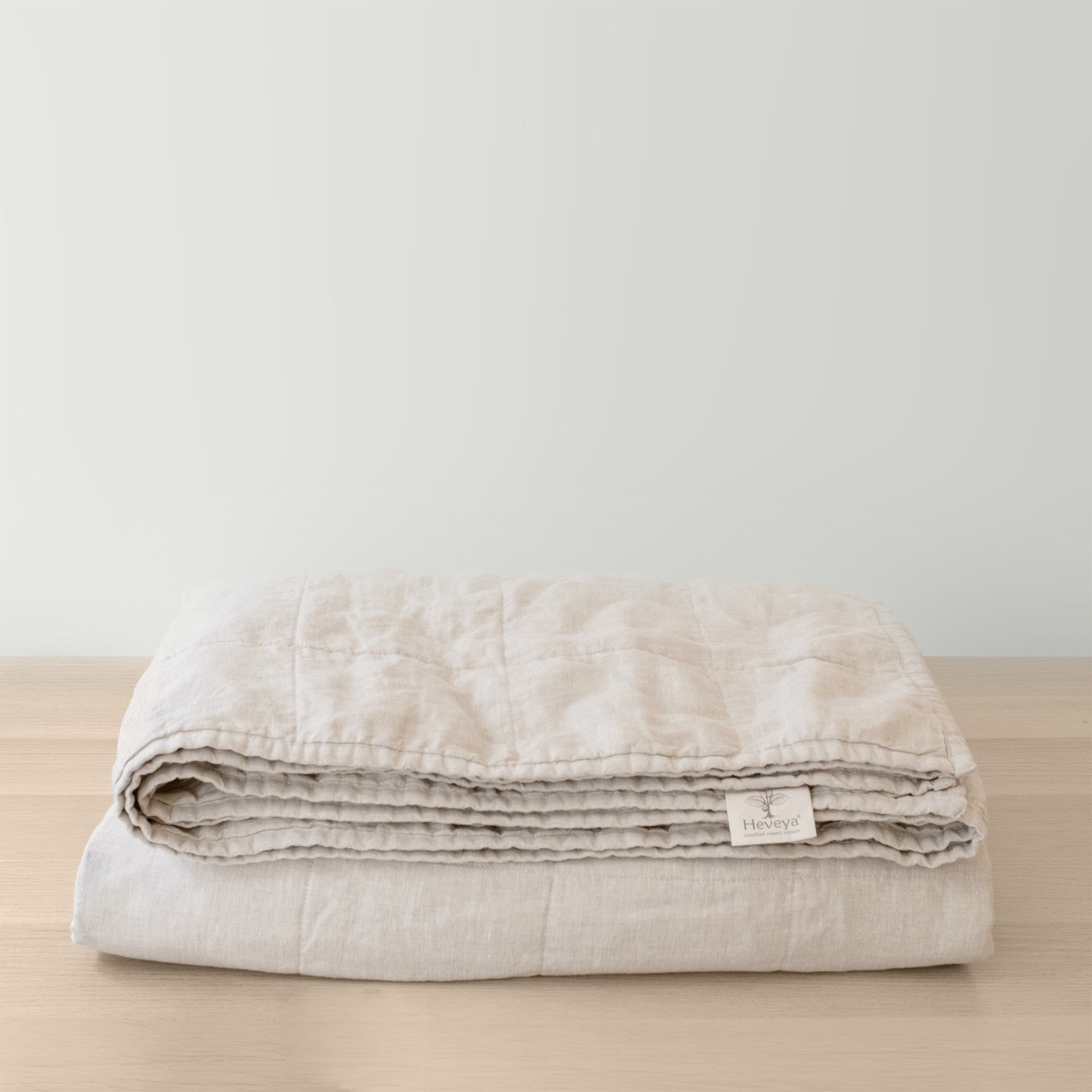 Heveya® 100% Natural Linen Quilt - Breathable & Hypoallergenic Bedding for All Seasons | Perfect for Cozy Nights, Guest Rooms & Luxury Home Decor