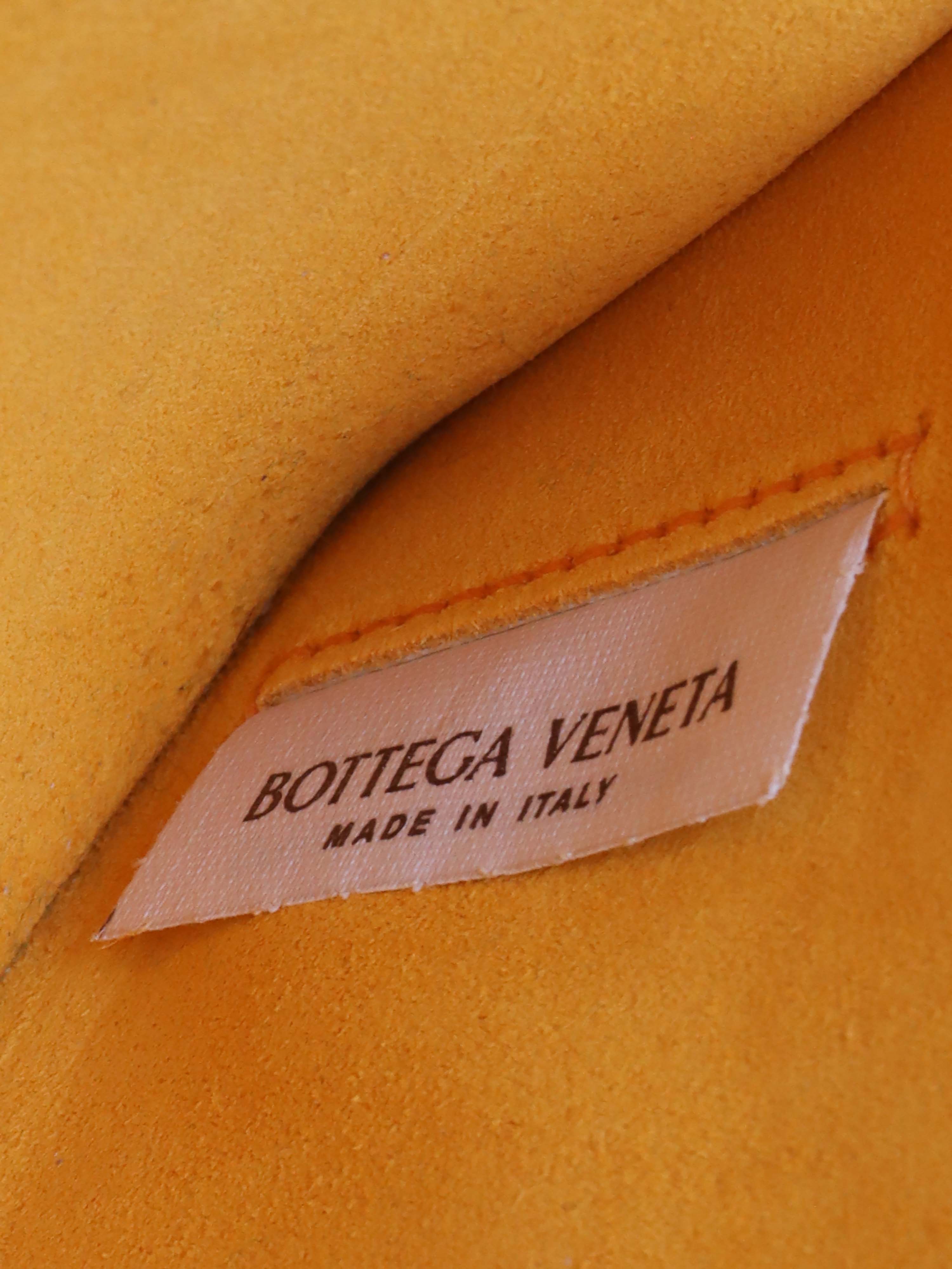 Bottega Veneta Orange V Ring Bag - Stylish Crossbody Handbag for Women, Perfect for Everyday Use, Work, and Travel
