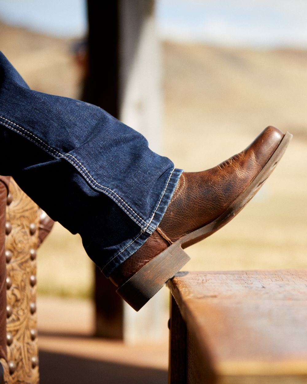 Ariat Men's Rambler Western Boots - Durable Cowboy Boots for Riding & Work - Perfect for Ranch, Rodeo & Outdoor Adventures