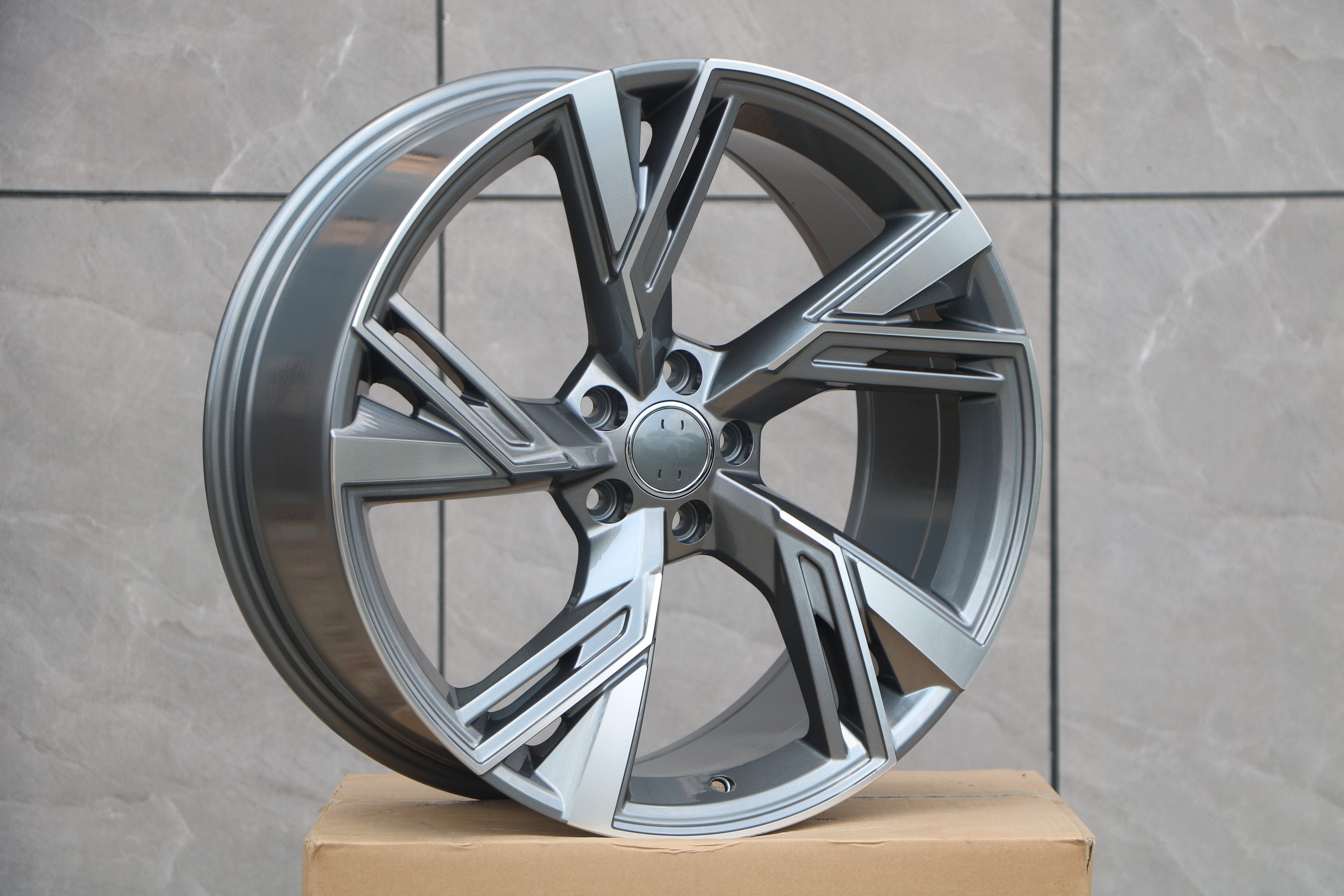 18-Inch Alloy Wheels for Audi A3 A4 A5 A6 A7 A8 Q3 Q5 RS3 RS5 RS6 RS7 S3 S4 S5 S6 S7 S8 SQ5 TT - Premium Replacement Rims for Luxury Cars - Perfect for Street Performance & Show Car Upgrades