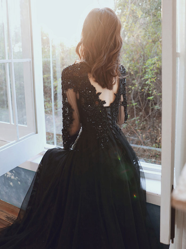 Elegant Black V-Neck Tulle Lace Beaded Long Prom Dress - Formal Evening Gown for Homecoming, Wedding, and Special Occasions