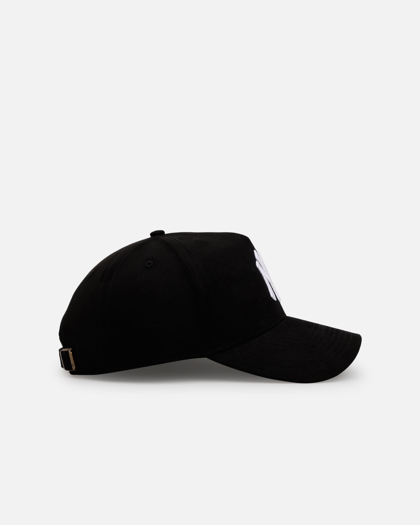 New York Yankees 'Ultrasuede' 47 MVP Strapback Hat - Black/White Adjustable Baseball Cap for Men & Women - Perfect for Games, Fan Gear & Streetwear Fashion