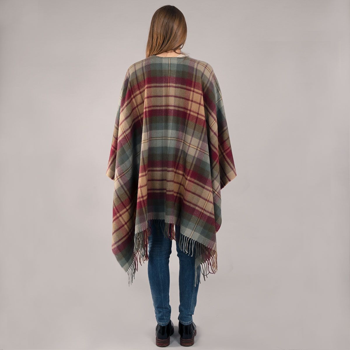 Alice Lochcarron Auld Scotland Tartan Lambswool Serape Wrap - Warm Scottish Plaid Shawl for Women - Perfect for Winter Fashion, Outdoor Activities & Cozy Home Wear