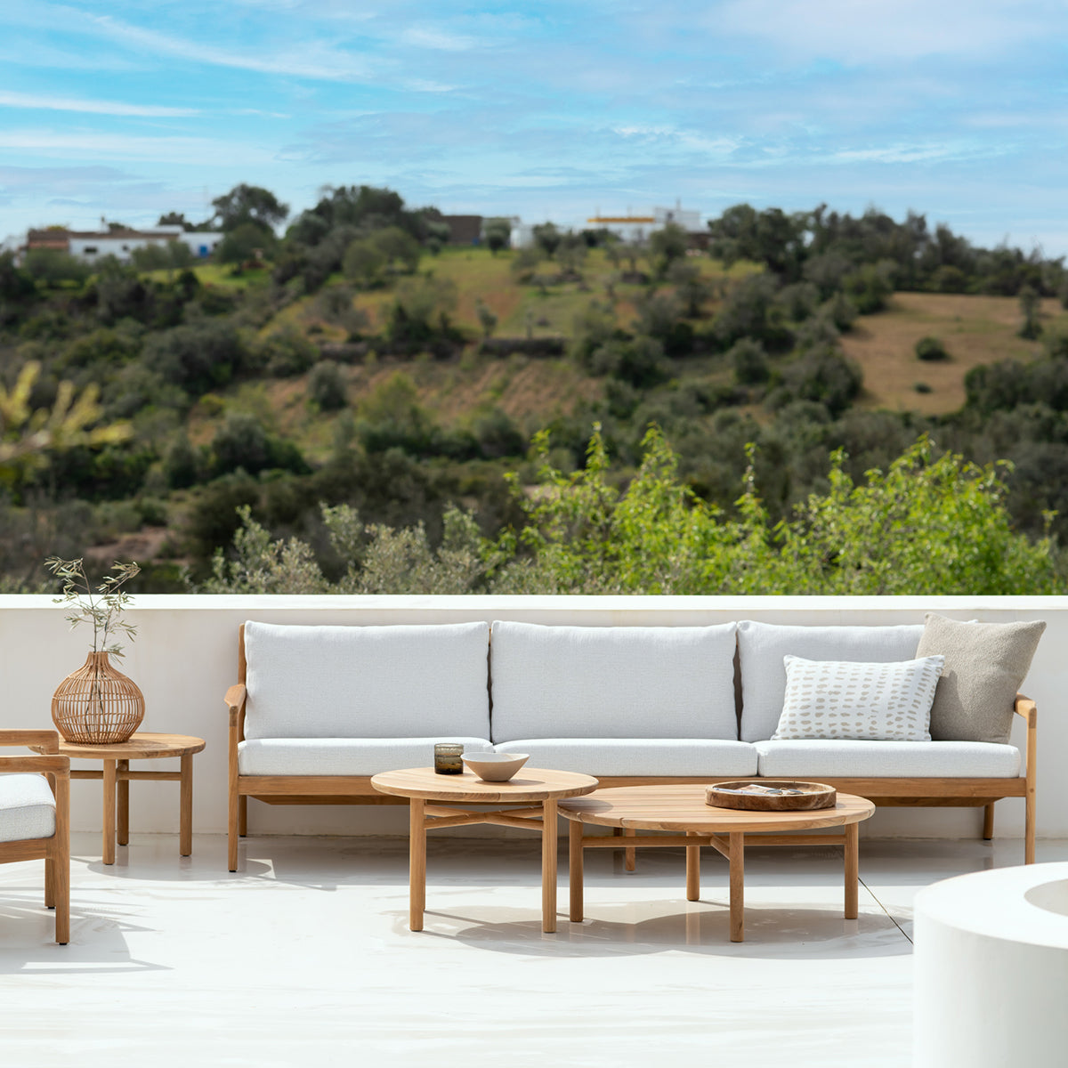 Outdoor 4-Seater Sofa Set - Teak Frame with Off-White Weather-Resistant Fabric Cushions | Perfect for Patio, Garden & Poolside Relaxation