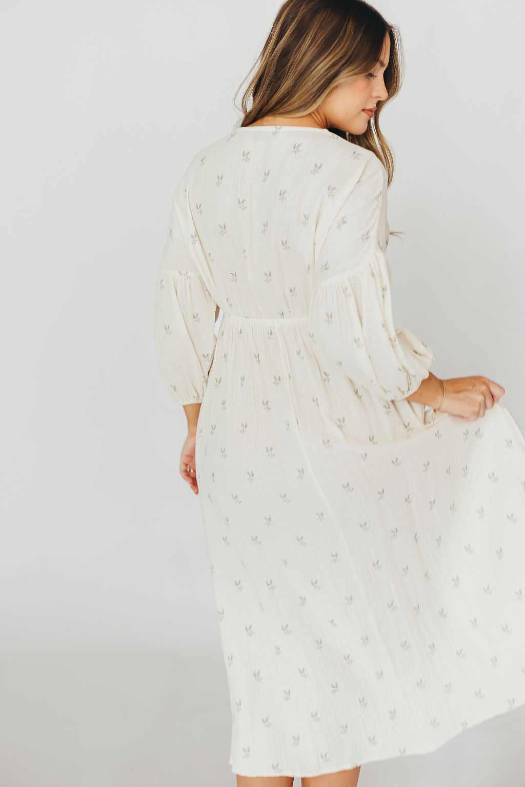 Hunter 100% Cotton Gauze Midi Dress in Soy/Sage Foliage - Bump Friendly Maternity Dress, Inclusive Sizing (XS-3X) - Perfect for Summer, Beach, and Boho Style Outfits