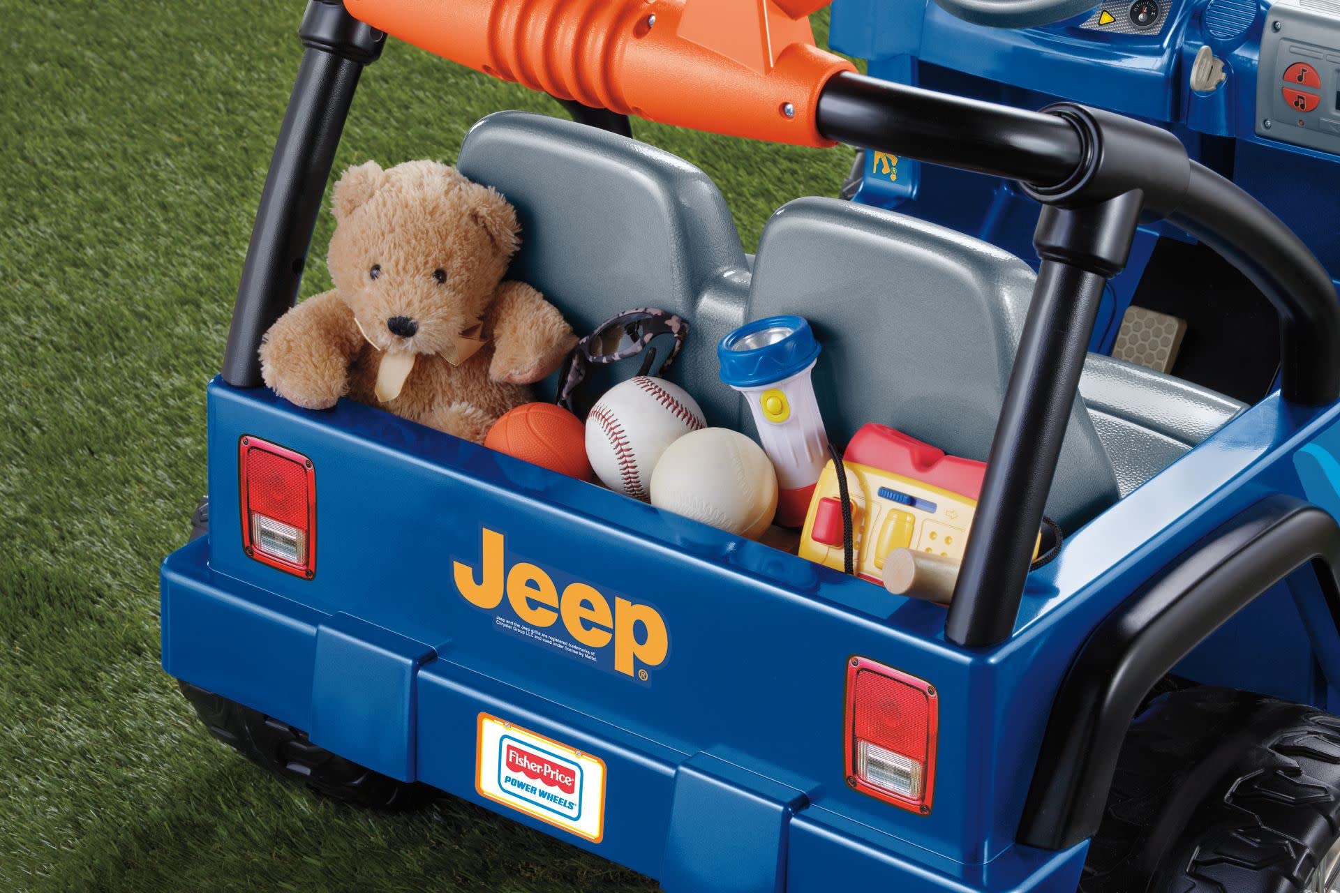Hot Wheels Jeep Wrangler Ride-On Toy Car for Kids Ages 3-7 - Battery Powered 12V Electric Vehicle with Music, Sounds & Storage Compartment - Perfect for Outdoor Play, Birthday Gifts & Preschool Activities