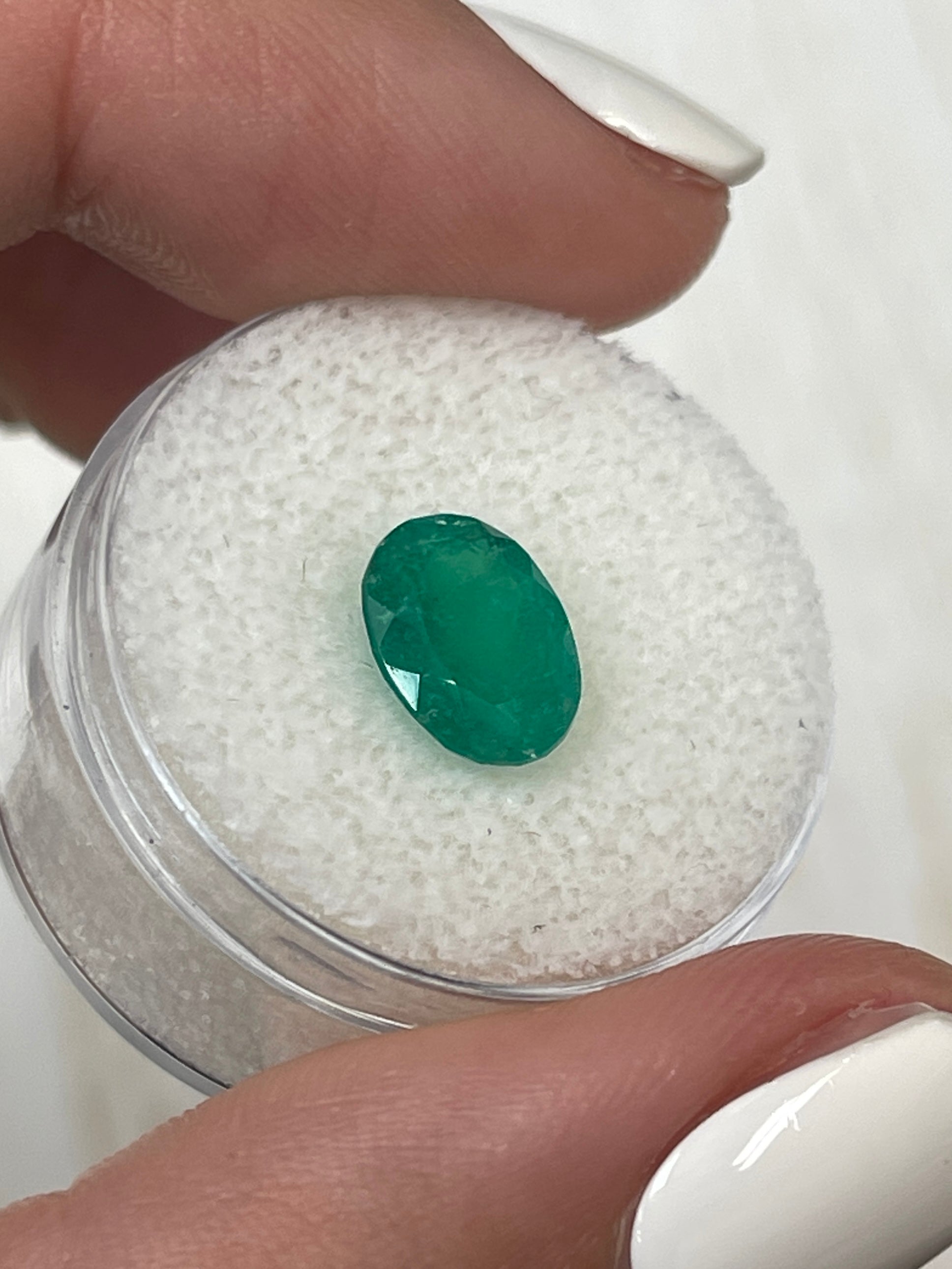 2.21 Carat Dark Forest Green Natural Loose Colombian Emerald Gemstone - Oval Cut for Jewelry Making, Engagement Rings & Luxury Gifts
