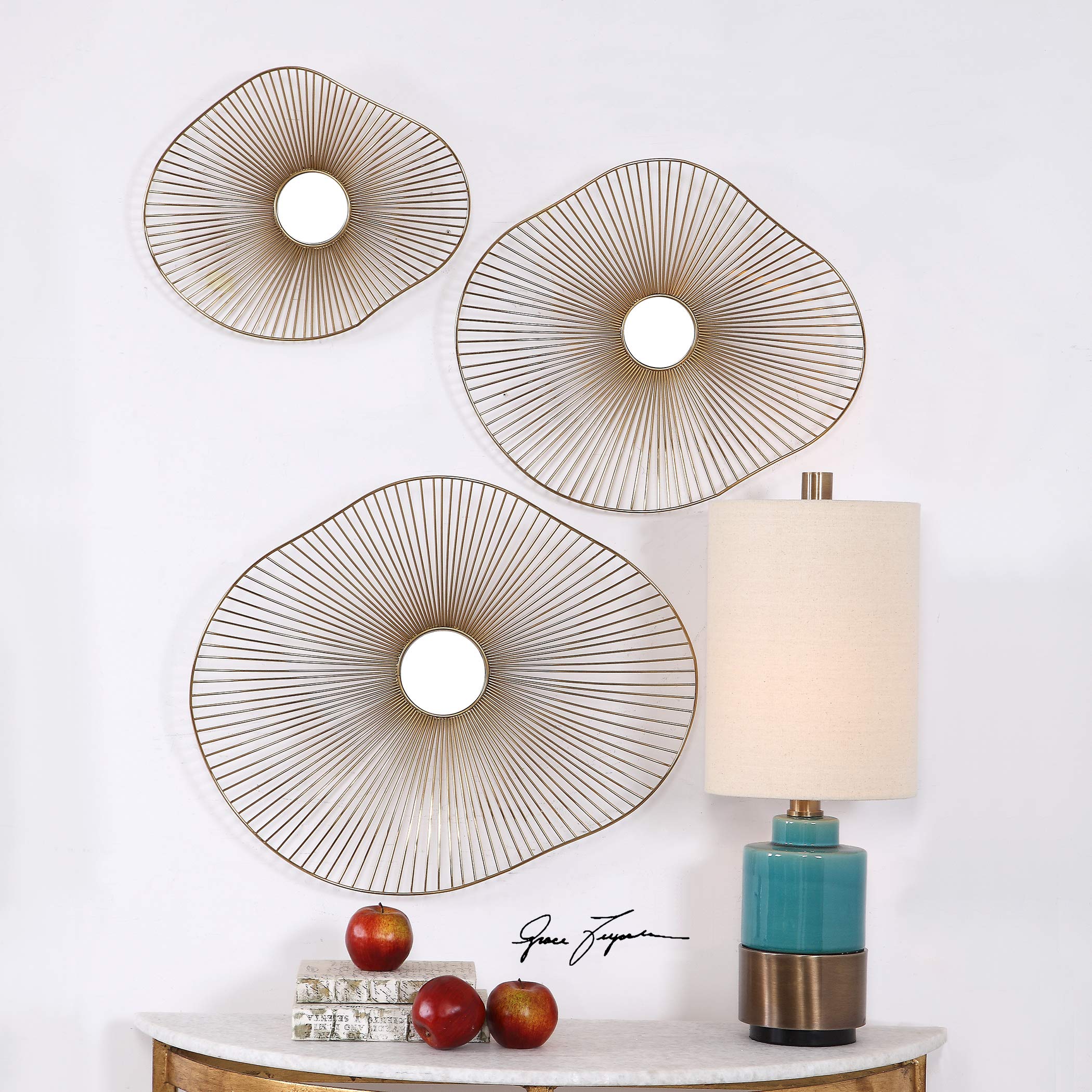 Stylish Avarie Gold Metal Wall Art Set of 3 - Modern Home Decor for Living Room, Bedroom & Office - Perfect for Gifts & Interior Design