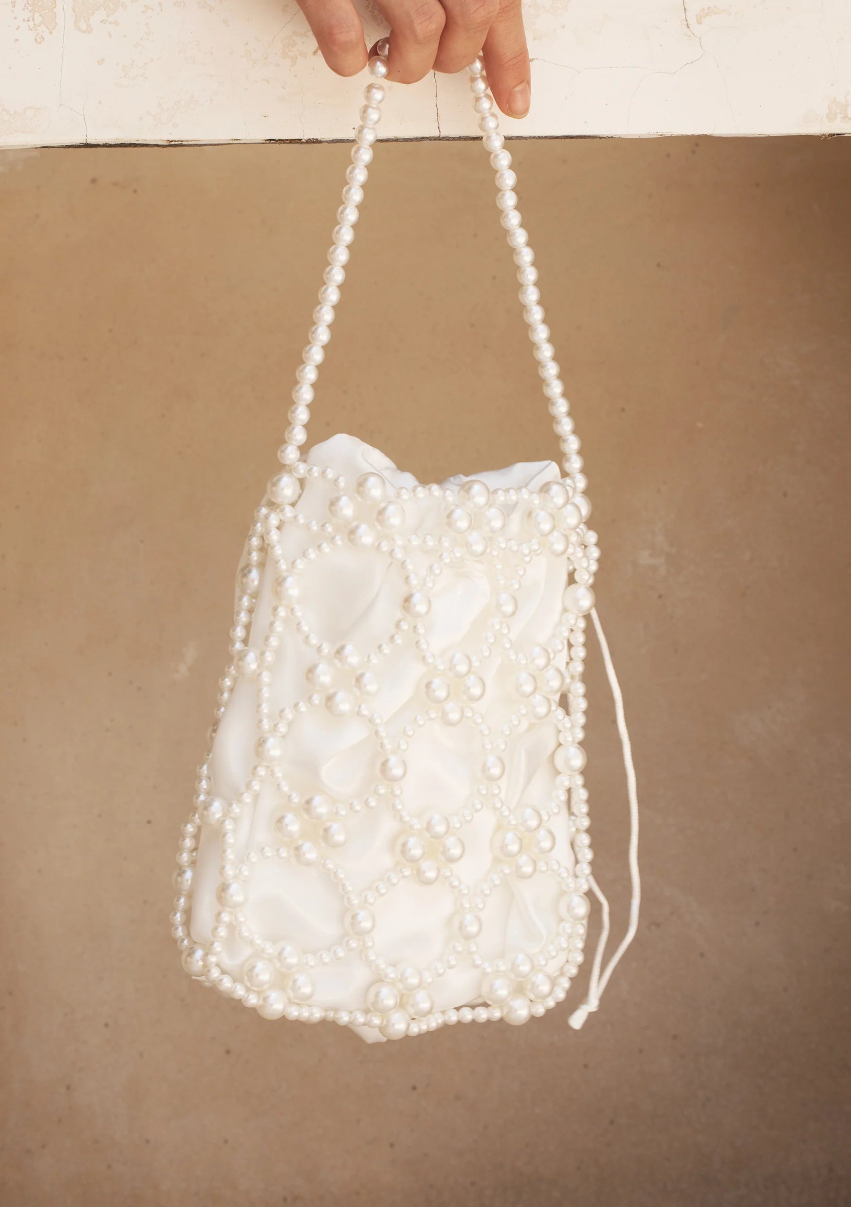 Lola Knight Leo Ivory Pearl Bag - Elegant Crossbody Purse for Women, Fashionable Pearl Accent Handbag for Parties & Date Nights