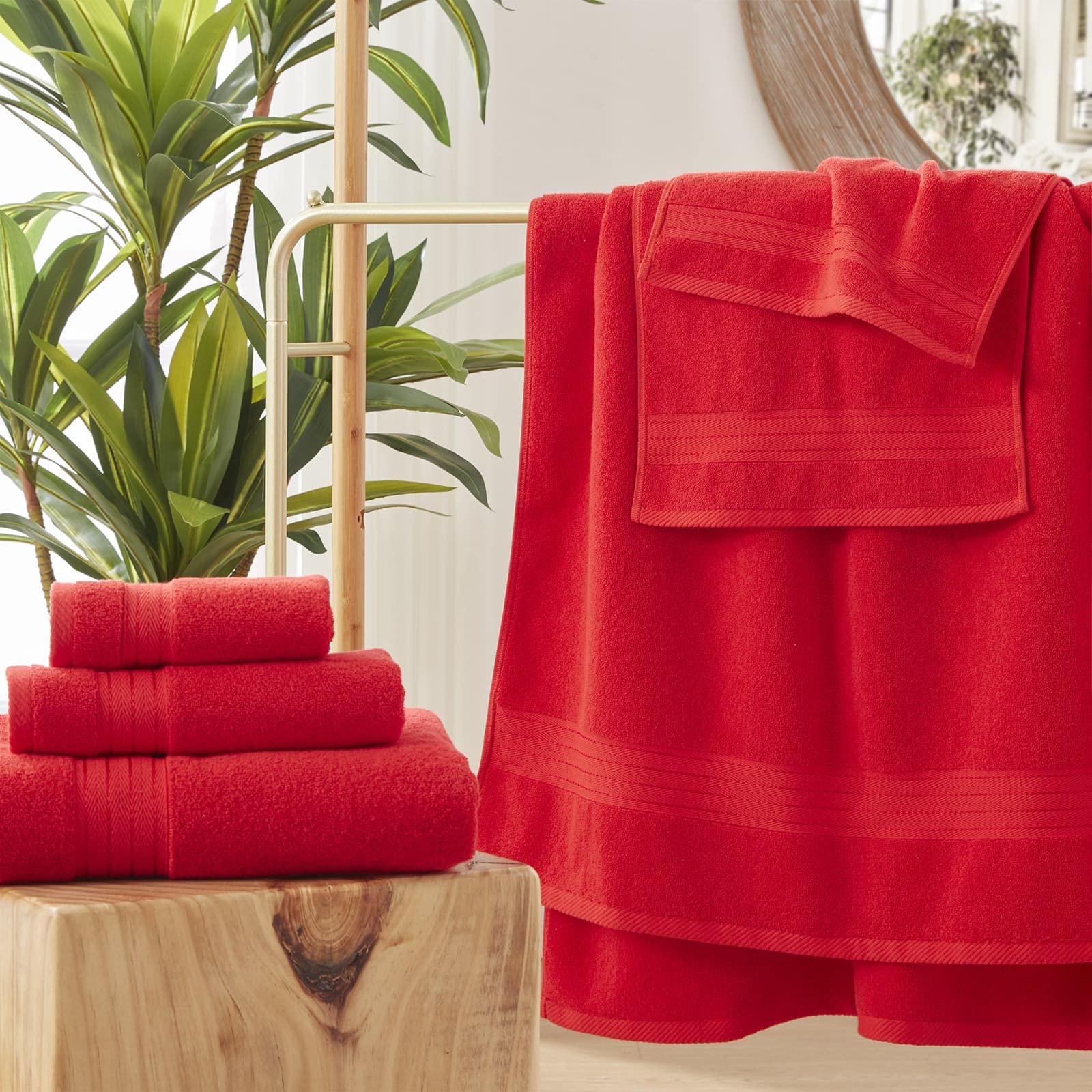 Premium 6-Piece Red Bath Towel Set - Ultra Soft & Absorbent 650 GSM Turkish Cotton - Includes 2 Large Bath Towels, 2 Hand Towels, 2 Washcloths - Luxury Spa & Bathroom Essentials for Home, Hotel, Gym