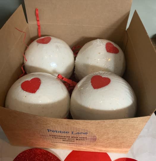 Organic Lavender Bath Bombs for Sensitive Skin - Set of 4 Relaxing Spa Bath Fizzies with Shea Butter & Oatmeal - Perfect for Self Care, Stress Relief & Gift Giving
