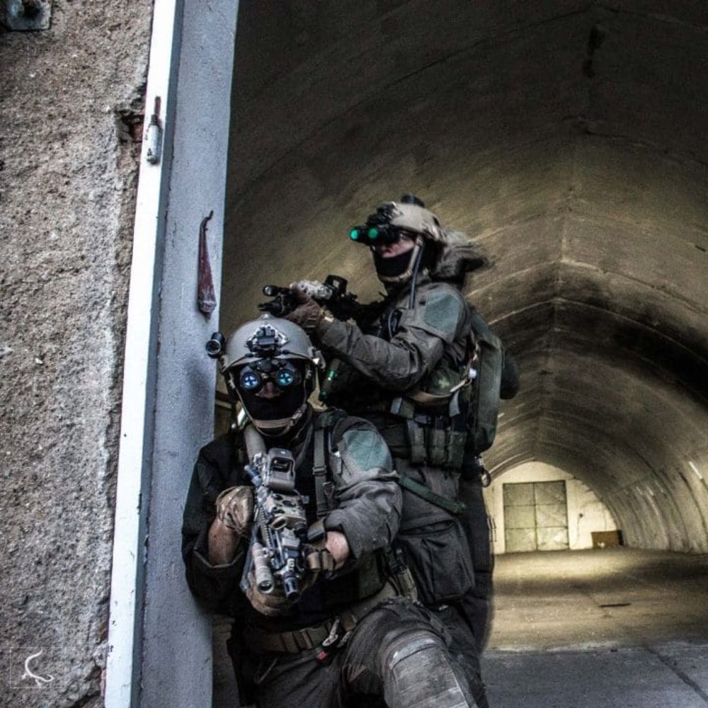 DTNVS MG Gen 3 White Phosphor Night Vision Goggles with 2700 FOM - Military Grade for Tactical Operations & Night Hunting