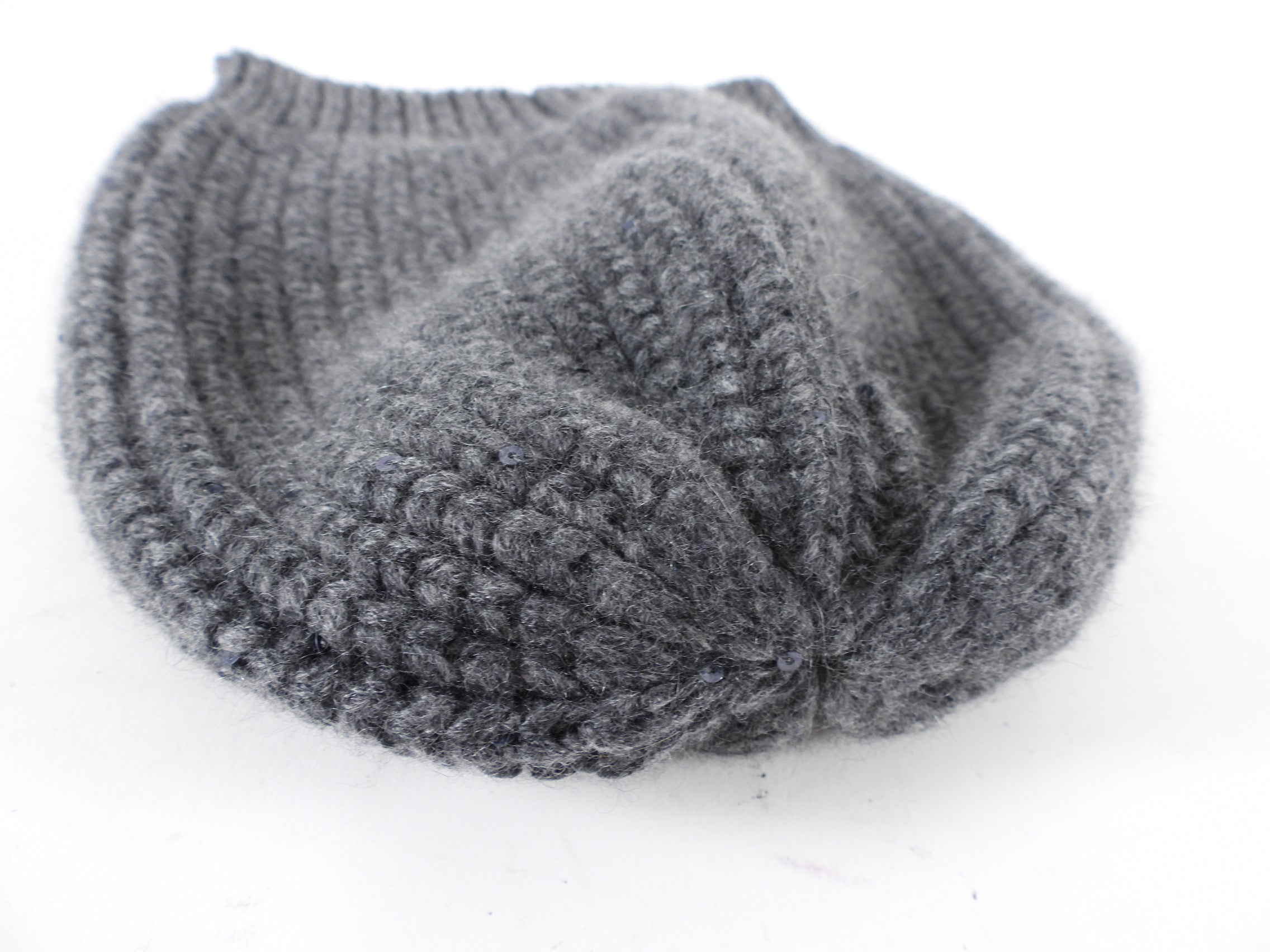 Brunello Cucinelli Grey Knit Shimmer Toque Hat for Women - Soft Cashmere Winter Beanie for Cold Weather, Outdoor Activities & Fashion Accessories
