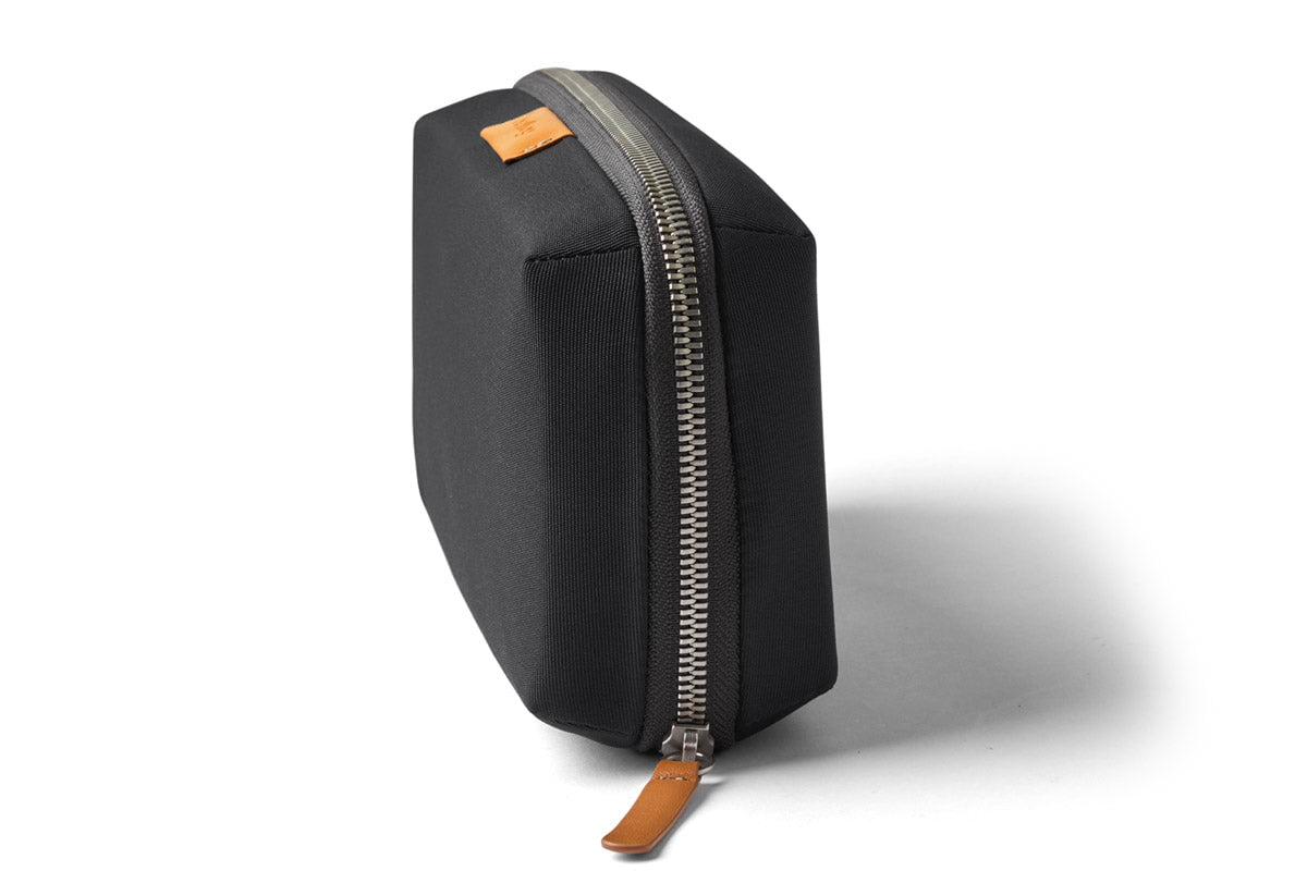 Bellroy Tech Kit - Premium Travel Organizer for Cables, Chargers & Accessories | Perfect for Business Trips, Commuting & Daily Use