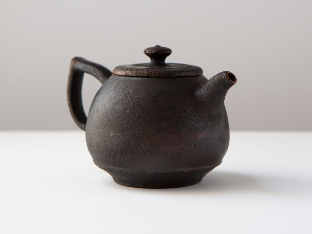 Isamu - Premium Japanese-Inspired Home Decor & Gifts for Modern Living - Perfect for Zen Spaces, Office Decor & Thoughtful Gifting