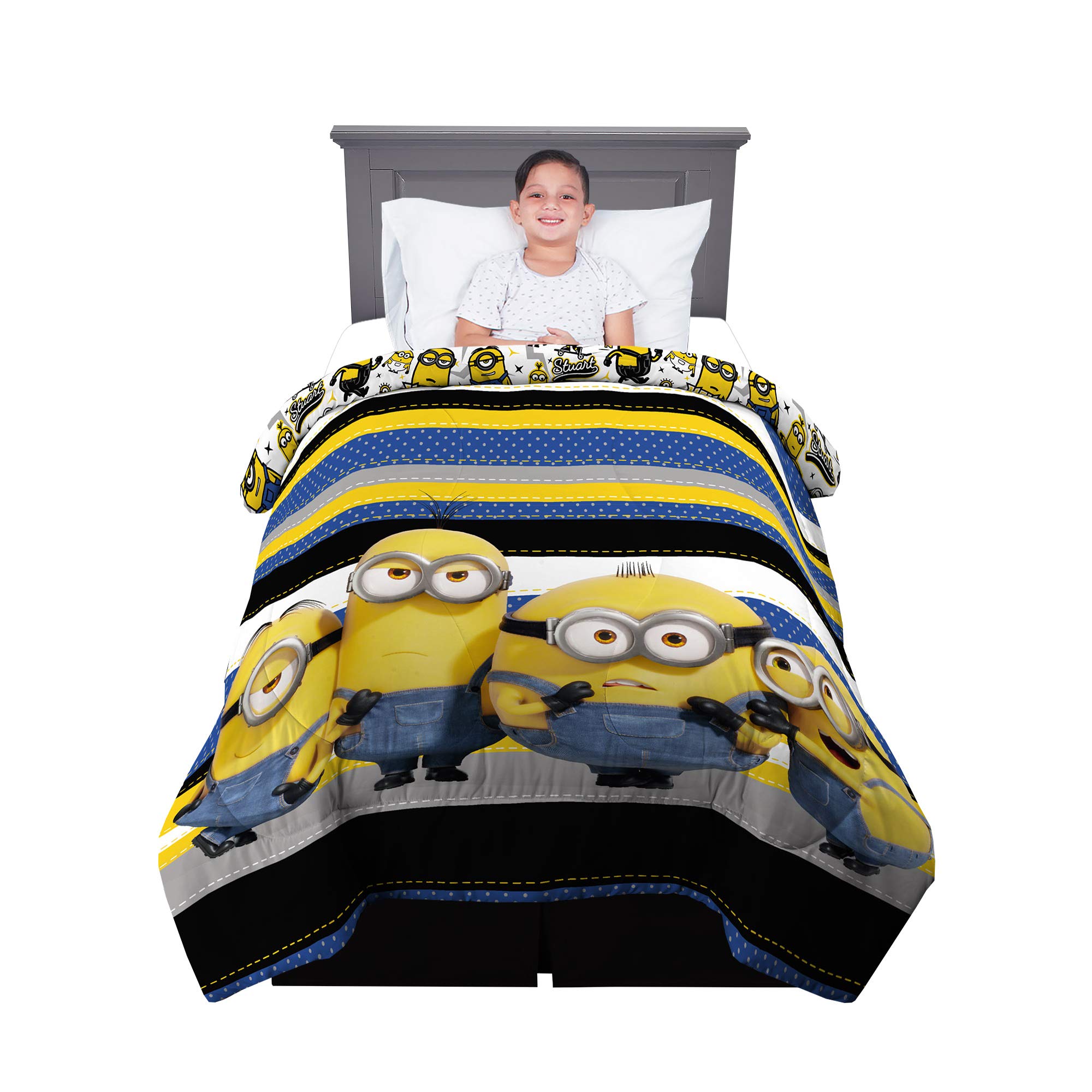 Franco Kids Bedding Super Soft Microfiber Reversible Comforter Set - Twin/Full Size - Minions The Rise of Gru Design - Perfect for Kids' Bedrooms, Sleepovers & Cozy Movie Nights