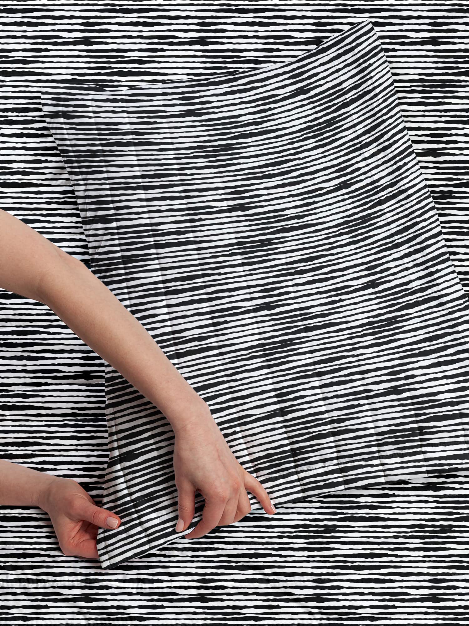Ambesonne Aztec Boho Microfiber King Size Bedspread Set - Monochrome Abstract Geometric Pattern with Pillow Shams & Comforter, Soft Bedding for Modern Boho Chic Bedroom Decor (White & Black)