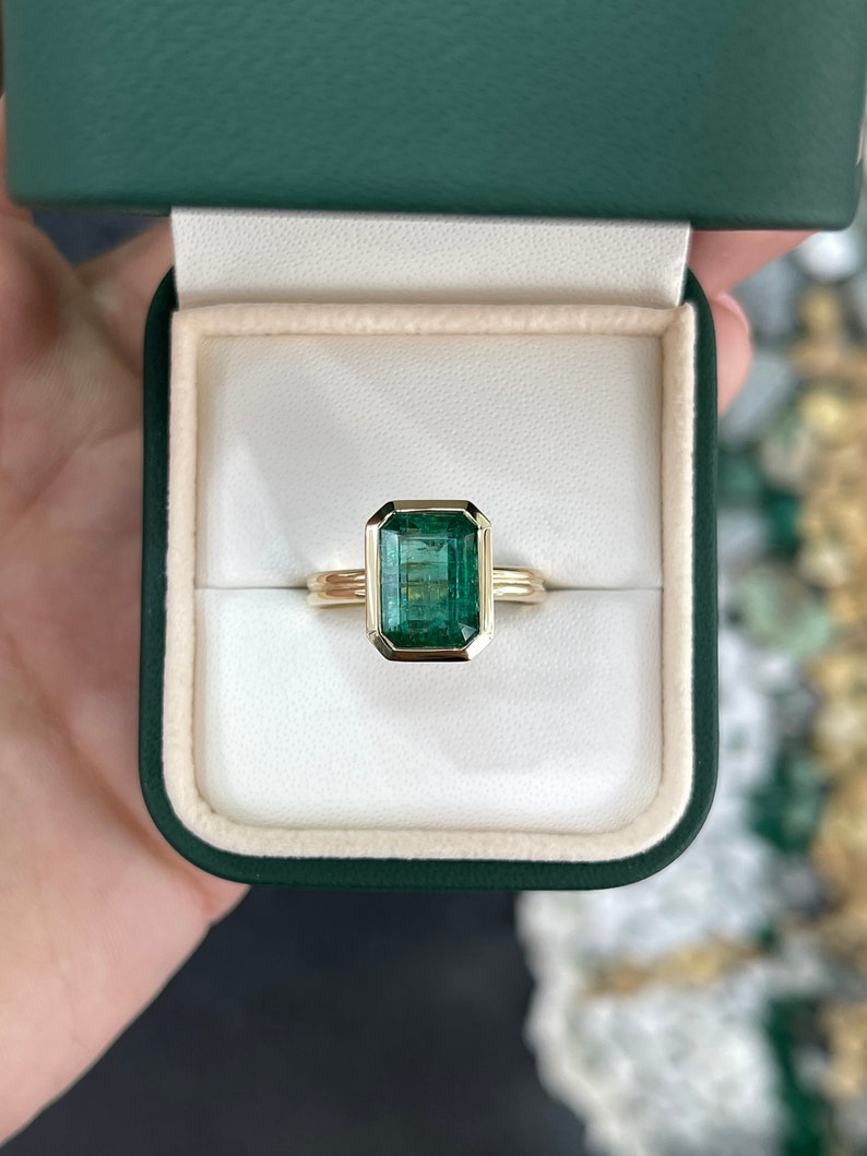 4.45ct 14K Natural Vertical Emerald Bezel Solitaire Split Shank Gold Ring for Women - Anniversary, Engagement & Wedding Gift - Perfect for Proposals, Bridal Jewelry & Special Occasions