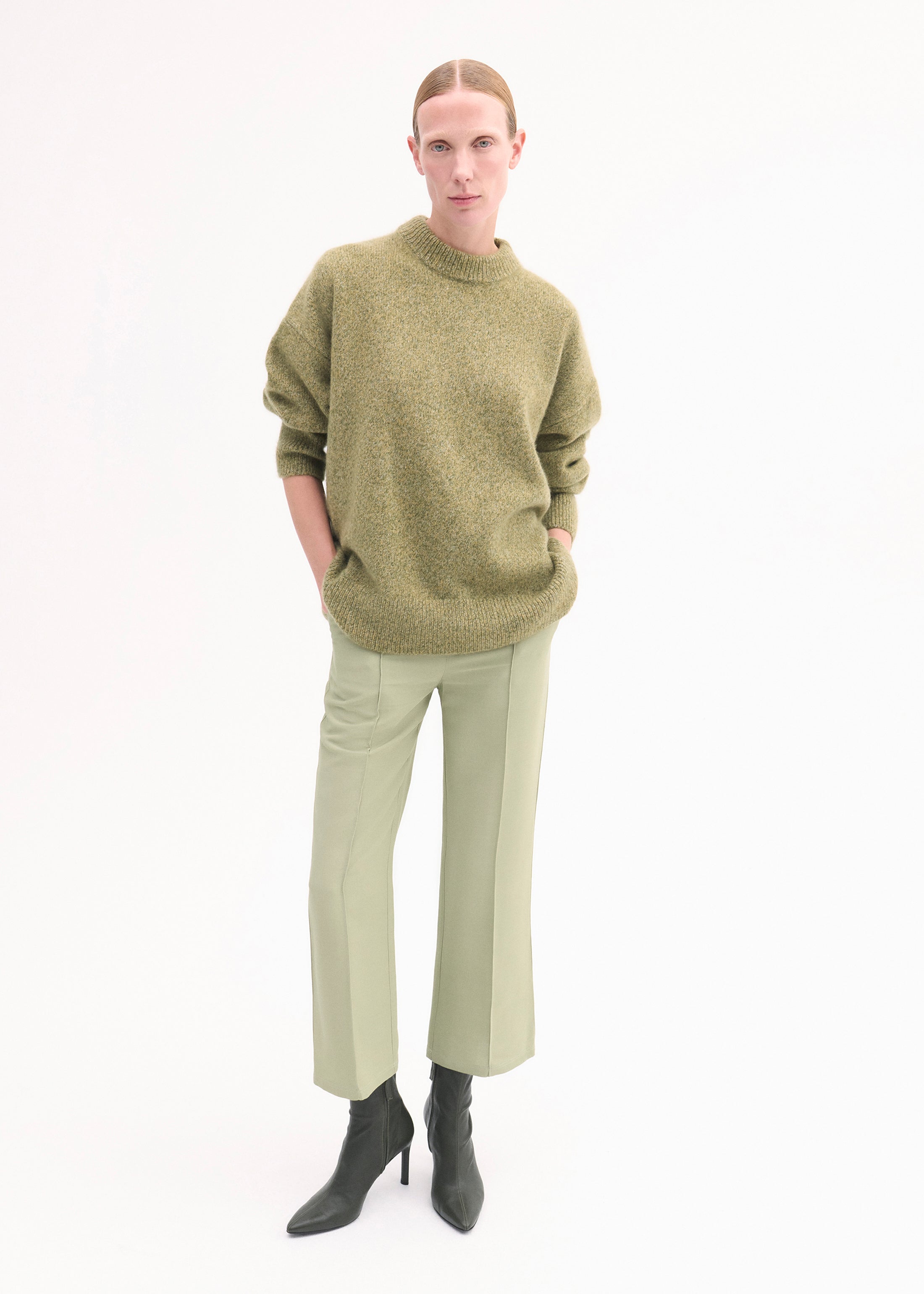 Luxury Cashmere Boyfriend Sweater for Women - Soft Oversized Knit Pullover - Perfect for Date Nights & Cozy Winter Evenings