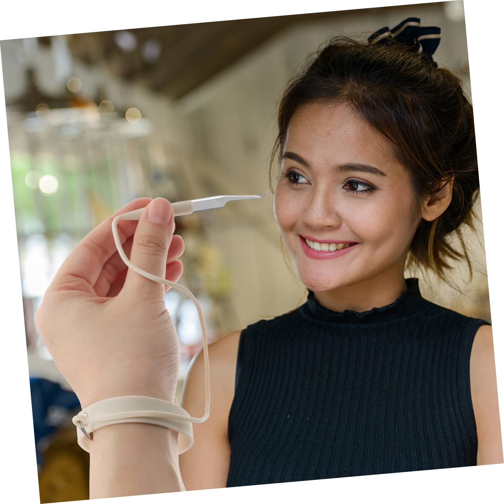 Professional Eyelash Extension Applicator Holder - Adjustable Wrist Band for Lash Tweezers & Tools | Perfect for Lash Technicians, DIY Beauty & Salon Use | Comfortable Beauty Bracelet for Women