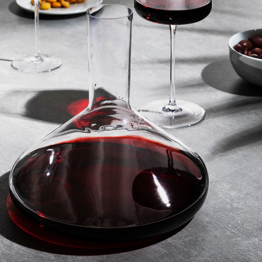 Alessi Eugenia Decanter - Elegant Glass Wine Decanter for Red Wine & Whiskey - Perfect for Dinner Parties & Home Bar Decor