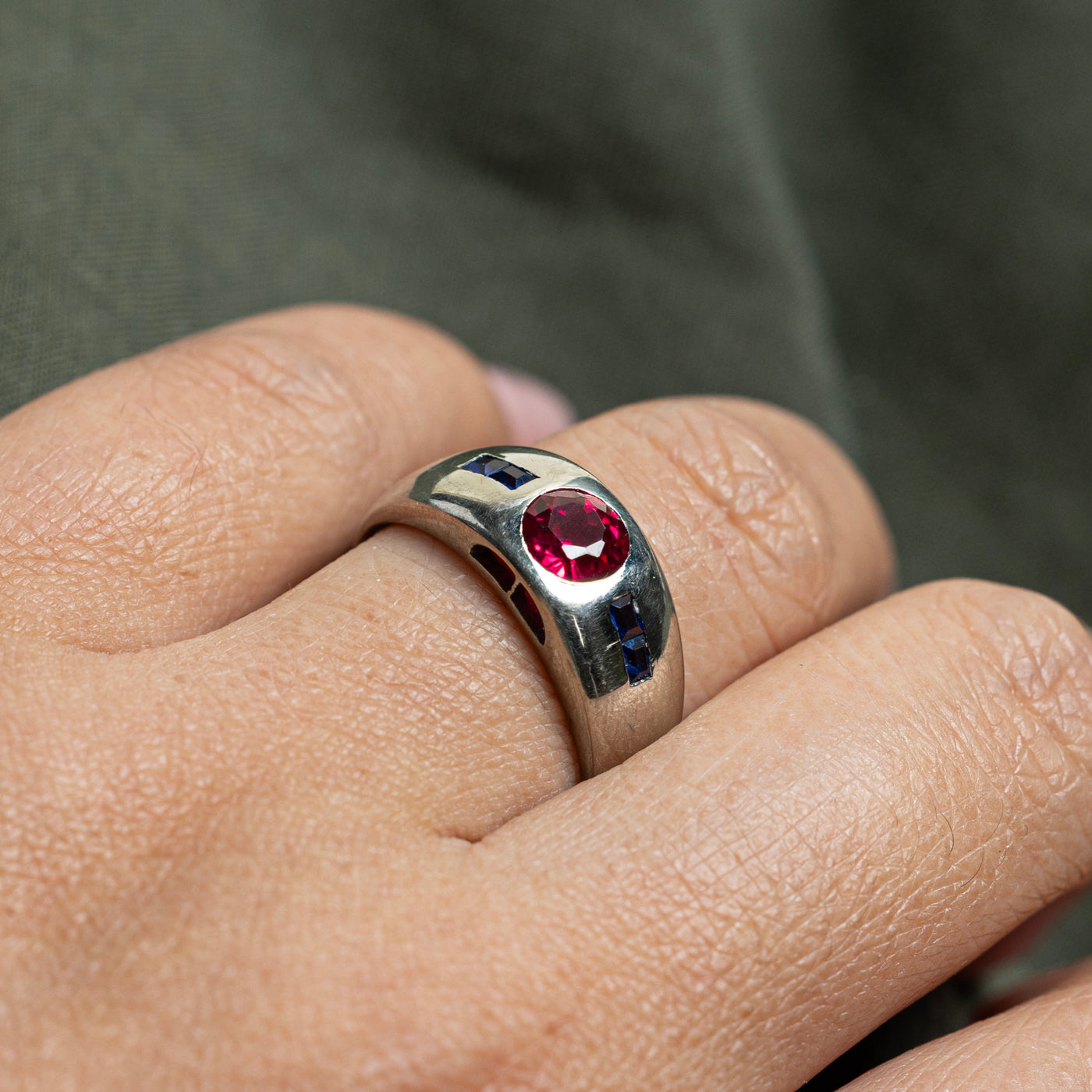 18K Gold Flush Set Synthetic Sapphire & Ruby Ring - Size 8 | Elegant Wedding Band, Anniversary Gift, Birthstone Jewelry for Women