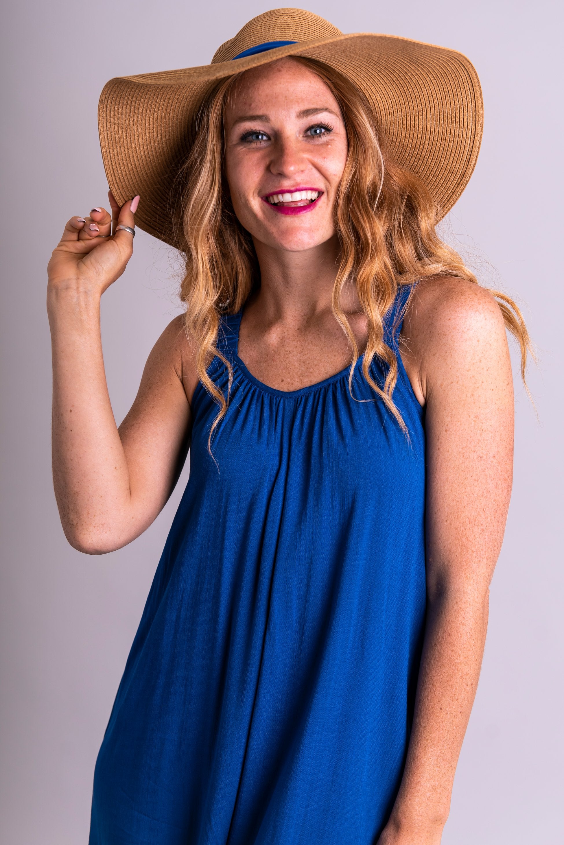 Stylish Sun Hat with Wide Brim - UV Protection for Women & Men - Perfect for Beach, Gardening, and Outdoor Activities