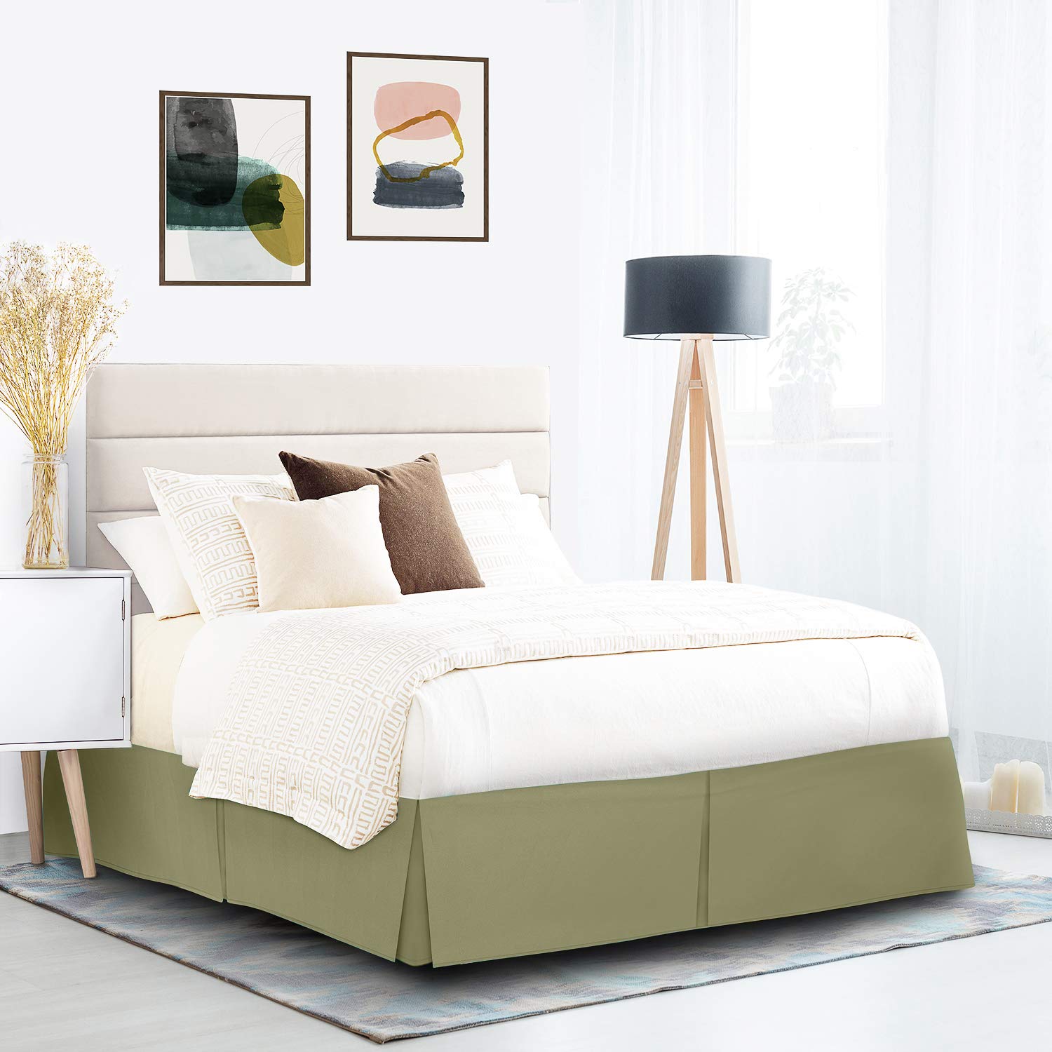 Nestl Green King Size Bed Skirt - 14 Inch Drop Brushed Microfiber Bed Skirt with Hotel Quality Pleats | Shrink & Fade Resistant | Perfect for Luxury Bedrooms & Hotel Room Decor