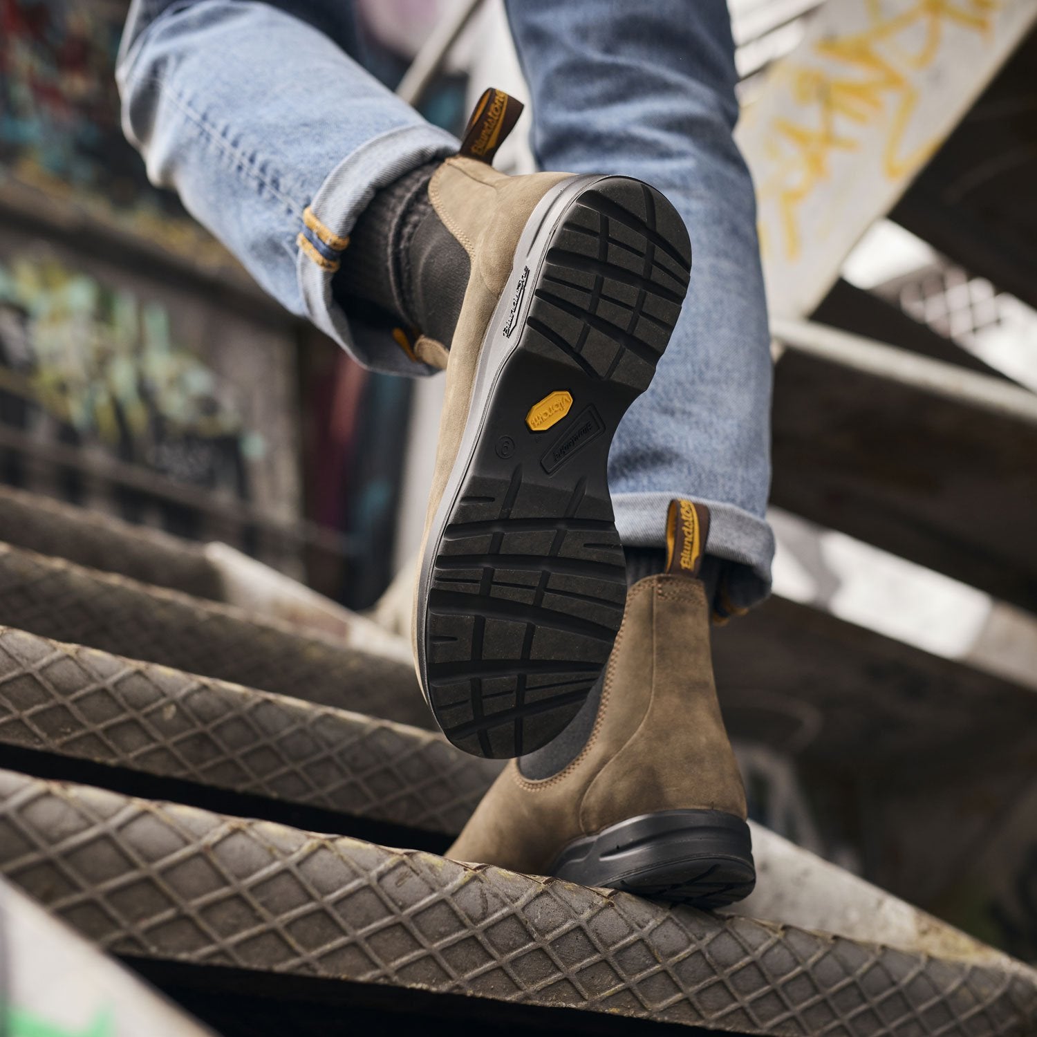 Blundstone 2056 All Terrain Boots for Men & Women - Rustic Brown Leather Ankle Boots for Hiking, Work & Outdoor Adventures