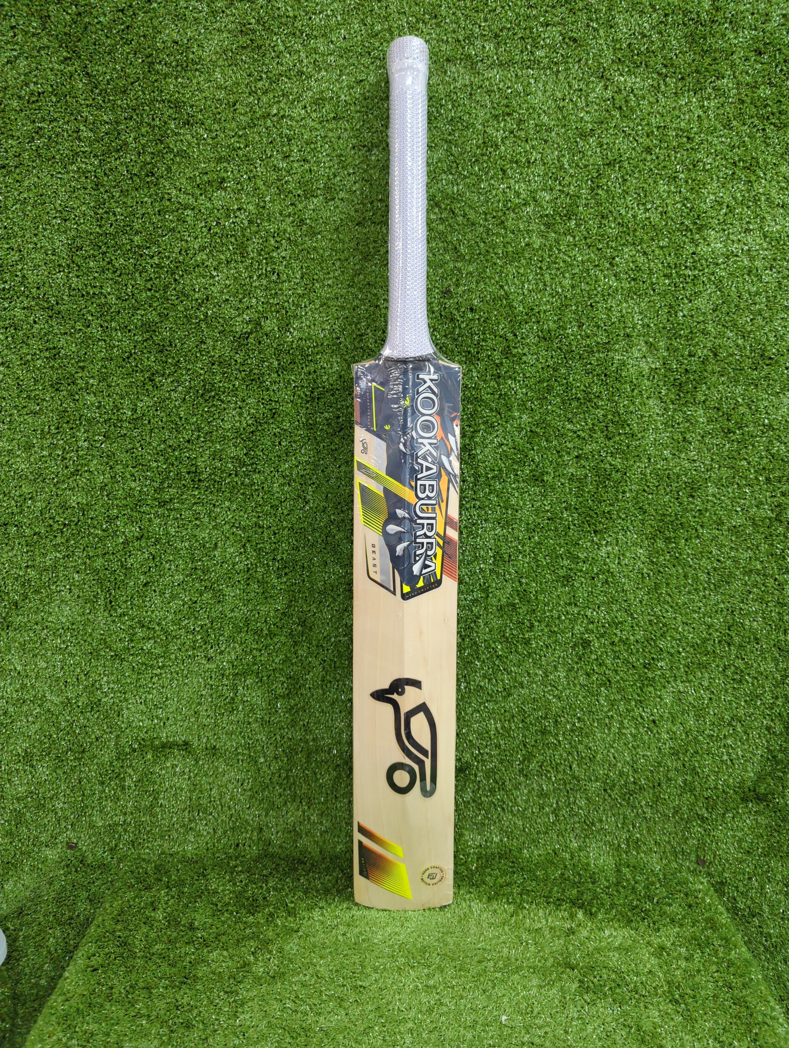 Kookaburra Beast Pro 2.0 English Willow Cricket Bat - Premium Professional Grade for Match Play | Perfect for Club Cricket & Tournament Games