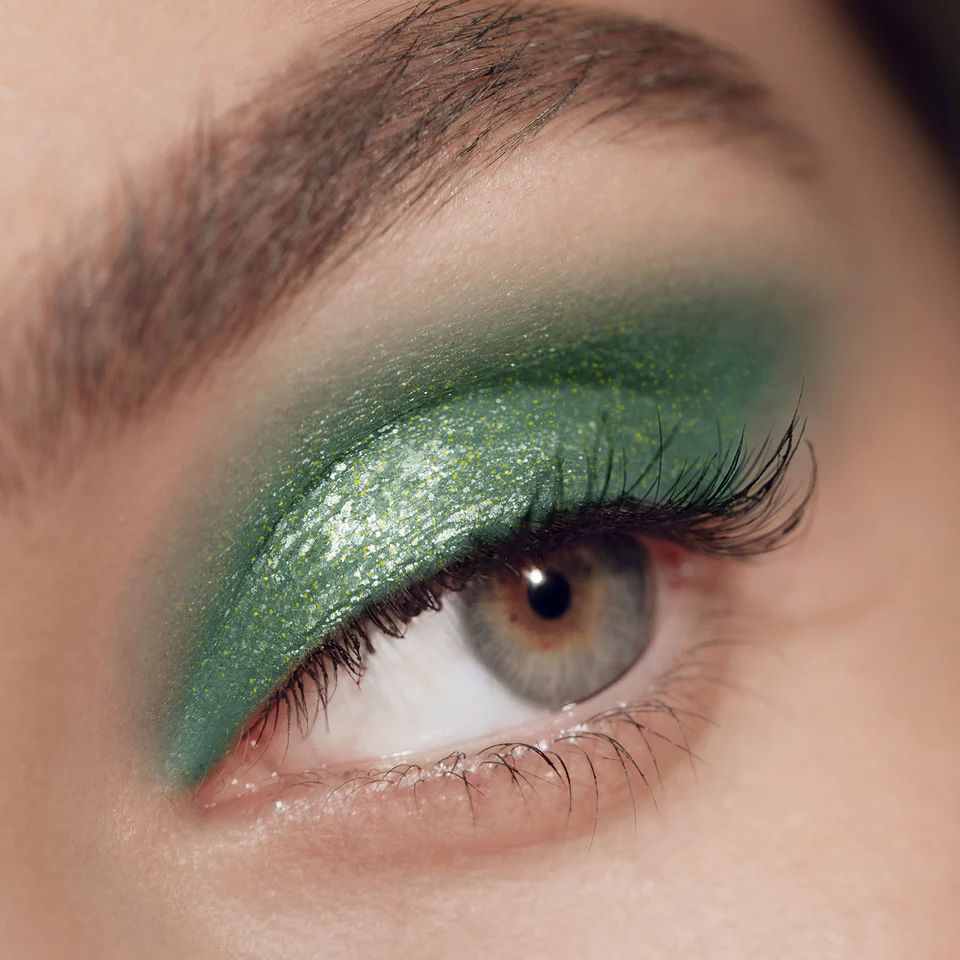 Victoria Beckham Beauty Lid Lustre - Cream Eyeshadow for Glamorous Makeup Looks | Perfect for Day to Night Wear, Parties & Special Occasions