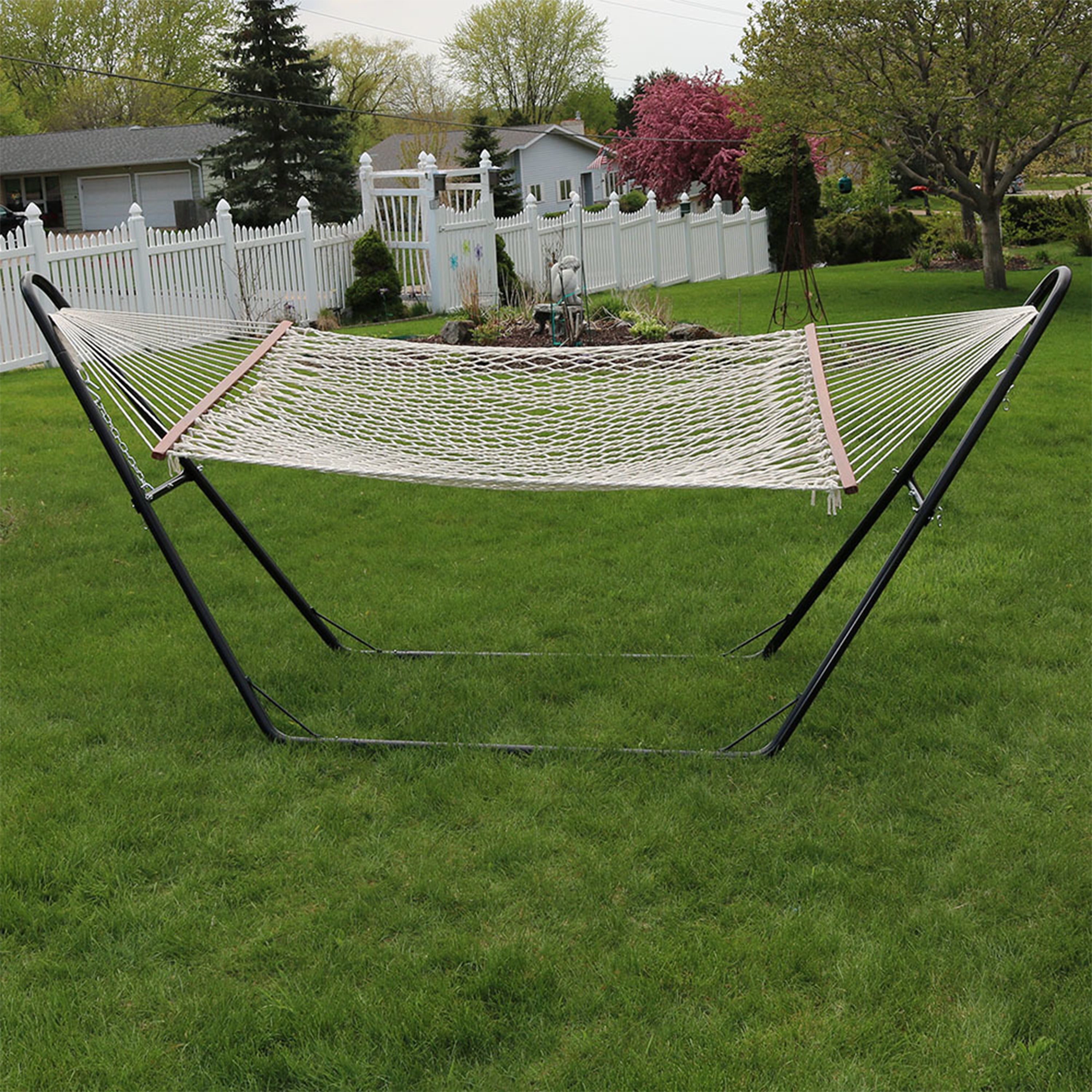 Sunnydaze 2-Person Cotton Rope Hammock with Steel Stand - Portable Outdoor Hammock for Backyard, Patio, Beach & Camping - Perfect for Relaxation & Lounging