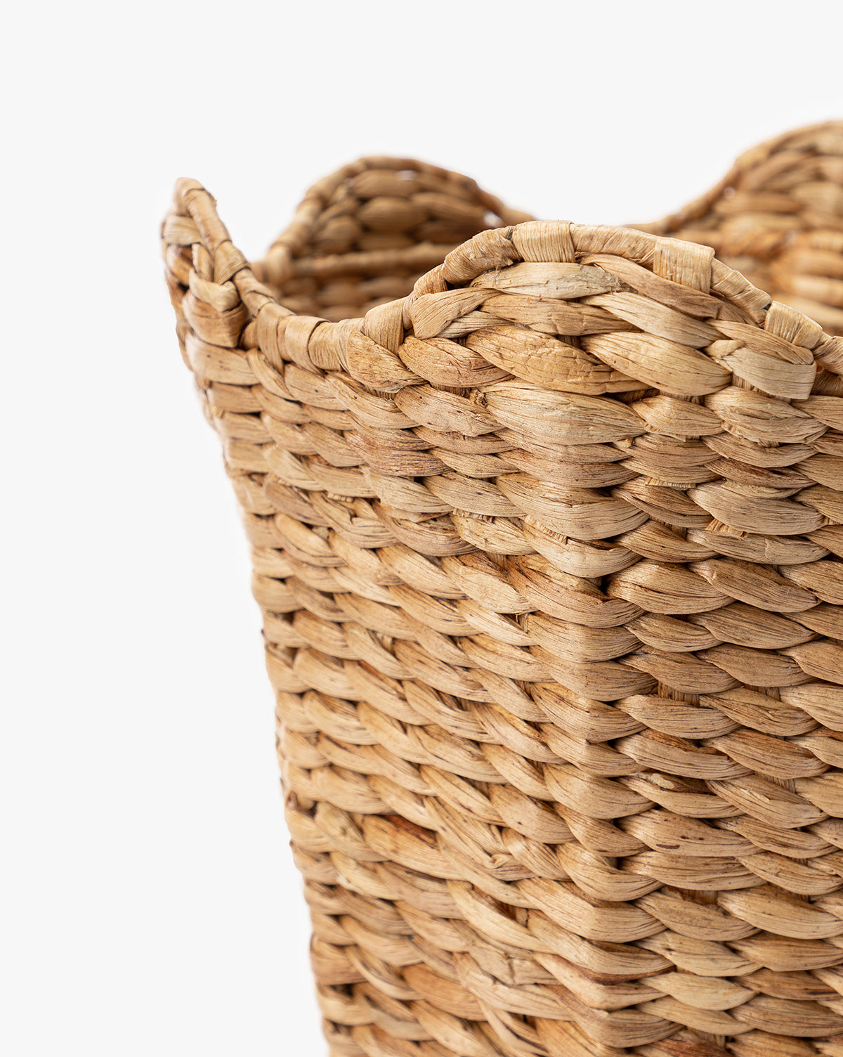 Eco-Friendly Woven Waste Bin - Stylish & Durable Trash Can for Home, Office & Bathroom - Perfect for Recycling & Organizing Waste