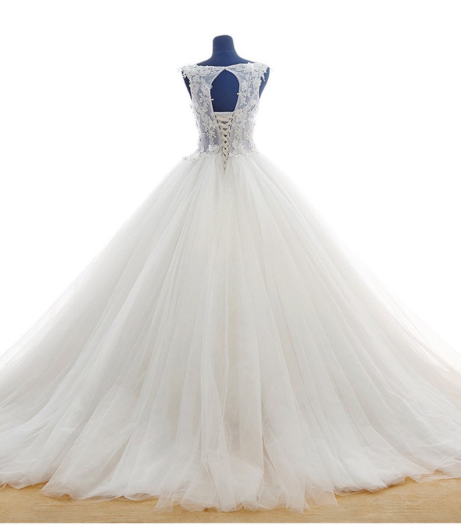 Elegant Ball Gown Wedding Dress with High Neck & Princess Lace Tulle - Perfect for Bridal Ceremonies, Formal Events & Fairy Tale Weddings