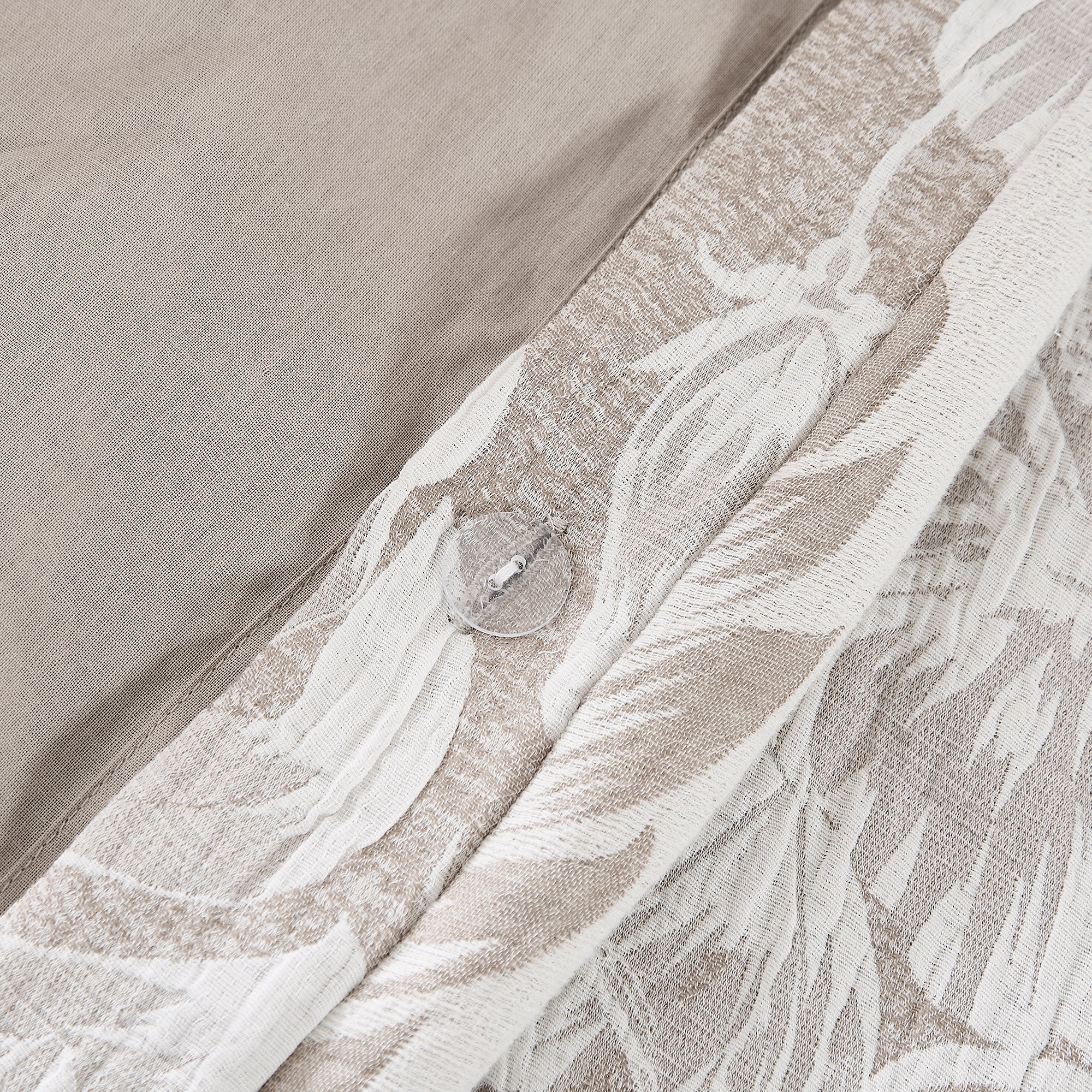 Bali Tropical Leaves Gauze Jacquard Duvet Cover Set - Breathable & Stylish Bedding for Summer - Perfect for Beach House, Boho Bedroom & Tropical Decor