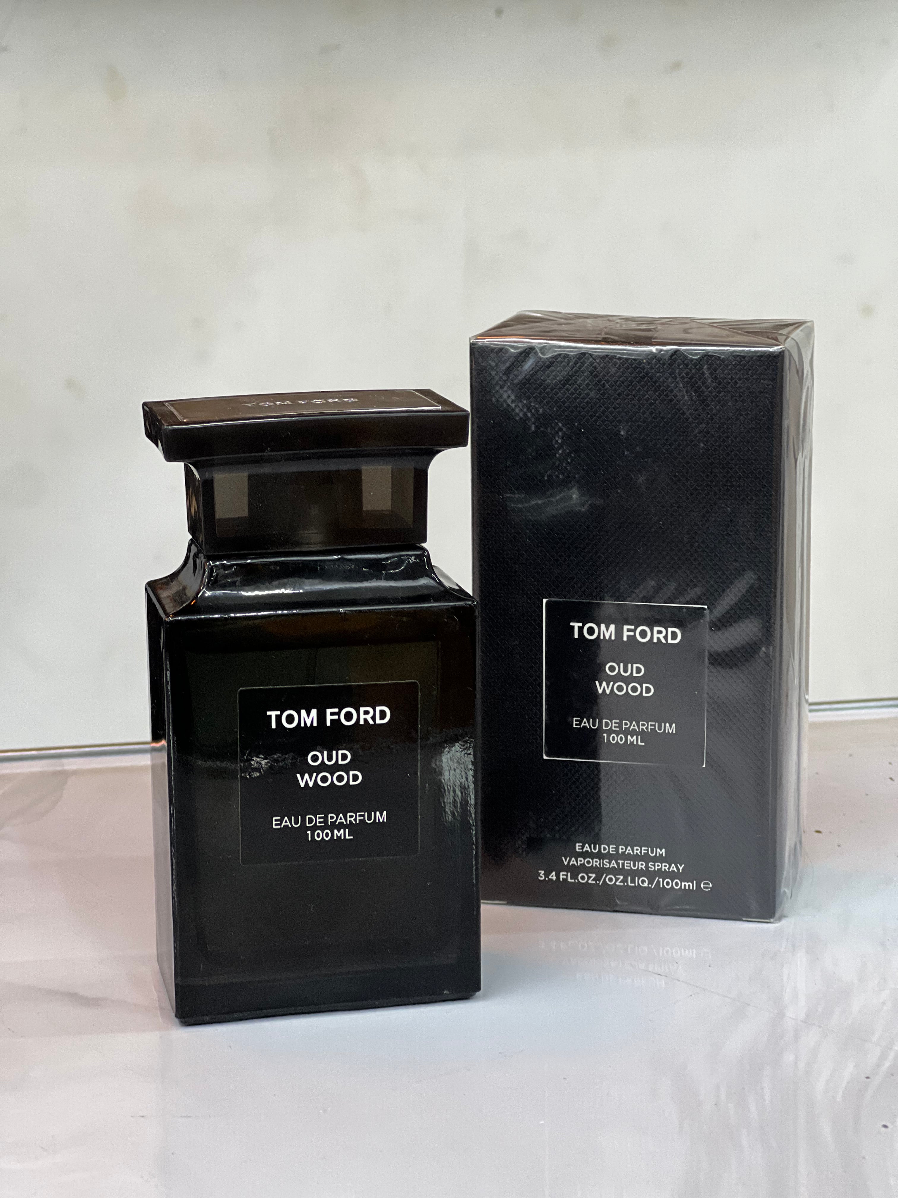 Tom Ford Oud Wood Eau de Parfum for Men - Luxe Woody Spicy Fragrance for Date Nights & Special Occasions