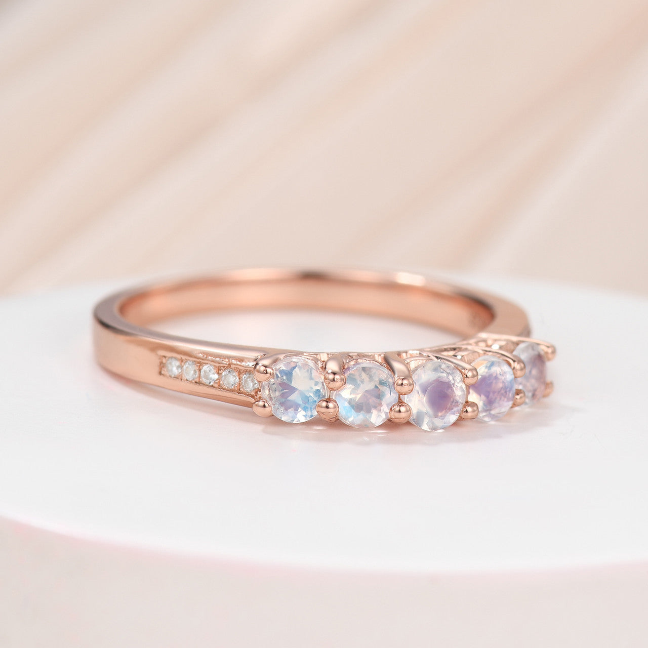 5 Stone Round Moonstone Diamond Birthstone Anniversary Wedding Band Ring for Women in Rose Gold - Perfect Gift for Brides, Anniversaries & Special Occasions