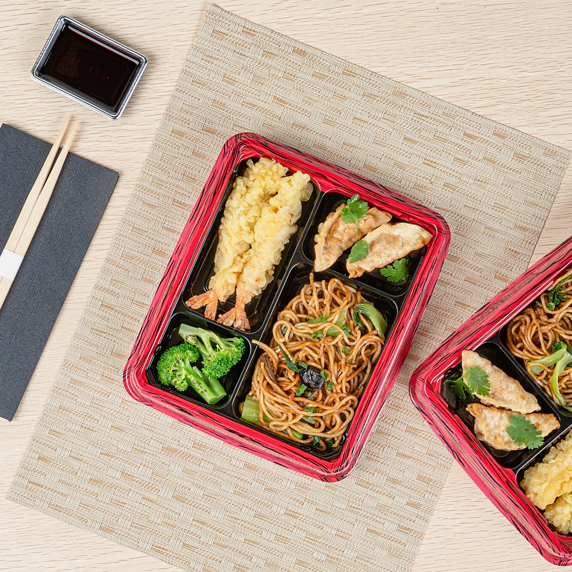 Bento Tek 15 oz Rectangle Red and Black Plastic Bento Box with 4 Compartments - 8.75