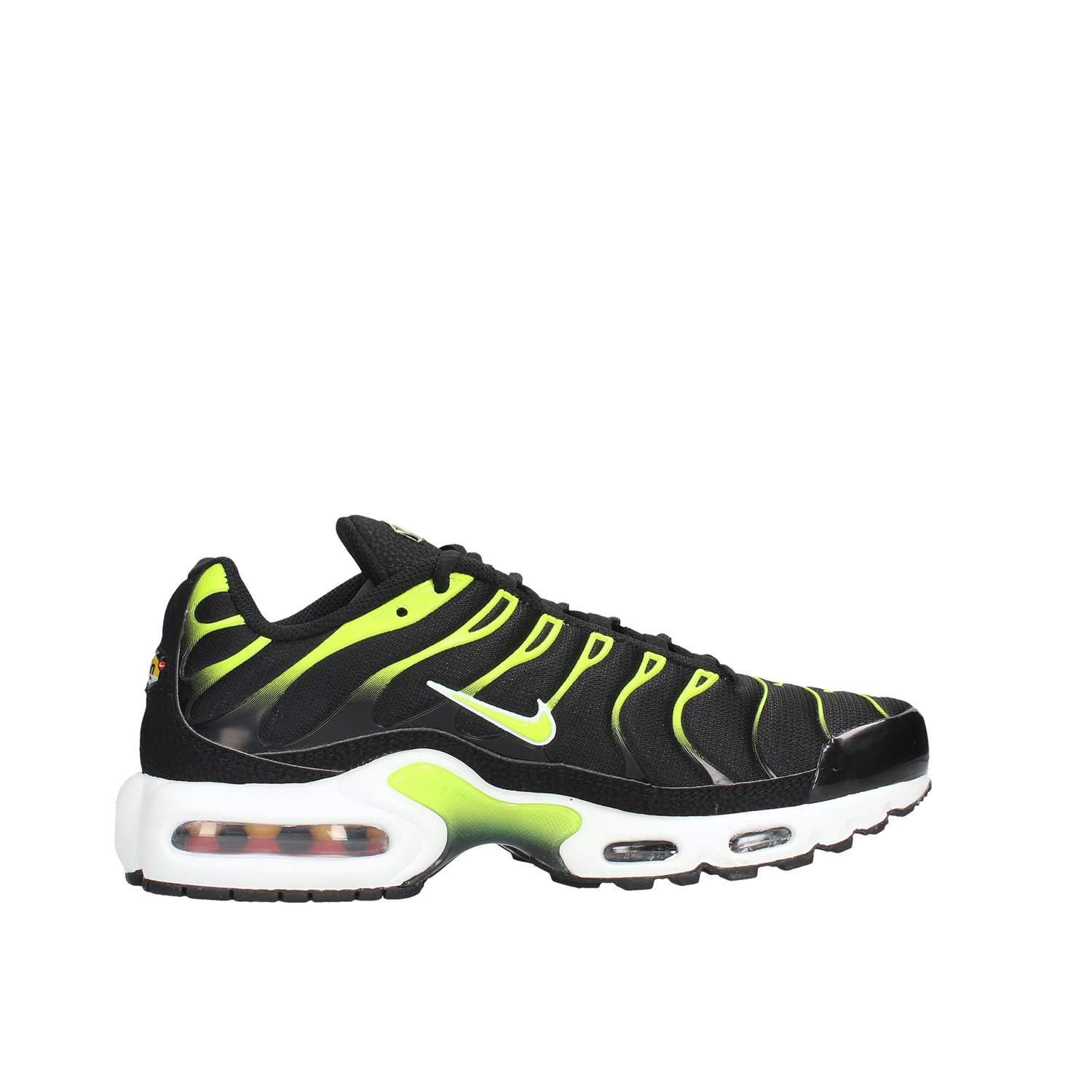 Nike Men's Running Sneakers - Lightweight Gym Shoes for Workouts & Training | Perfect for Jogging, Fitness & Casual Wear