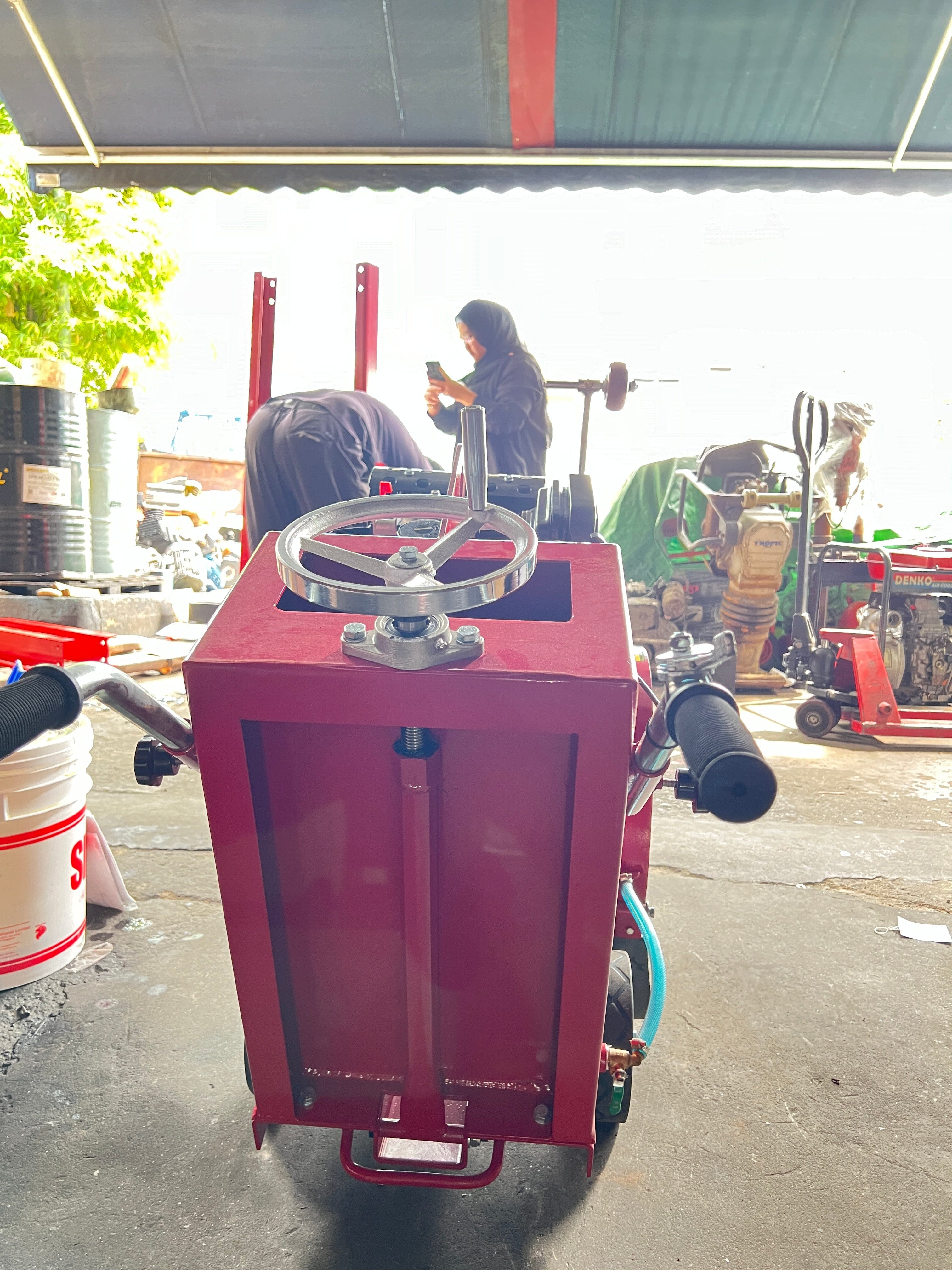 AIKO CCM HQL400D 14-Inch Diesel Road Cutter - Heavy Duty Concrete & Asphalt Cutting Machine for Construction, Road Repair, and Demolition Projects