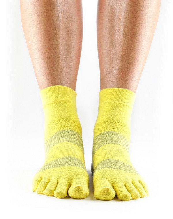 ToeSox Minnie Sports Socks - Non-Slip Yoga & Pilates Socks for Women - Cute Athletic Grip Socks for Workout, Dance, and Gym - Breathable & Comfortable for Fitness & Exercise